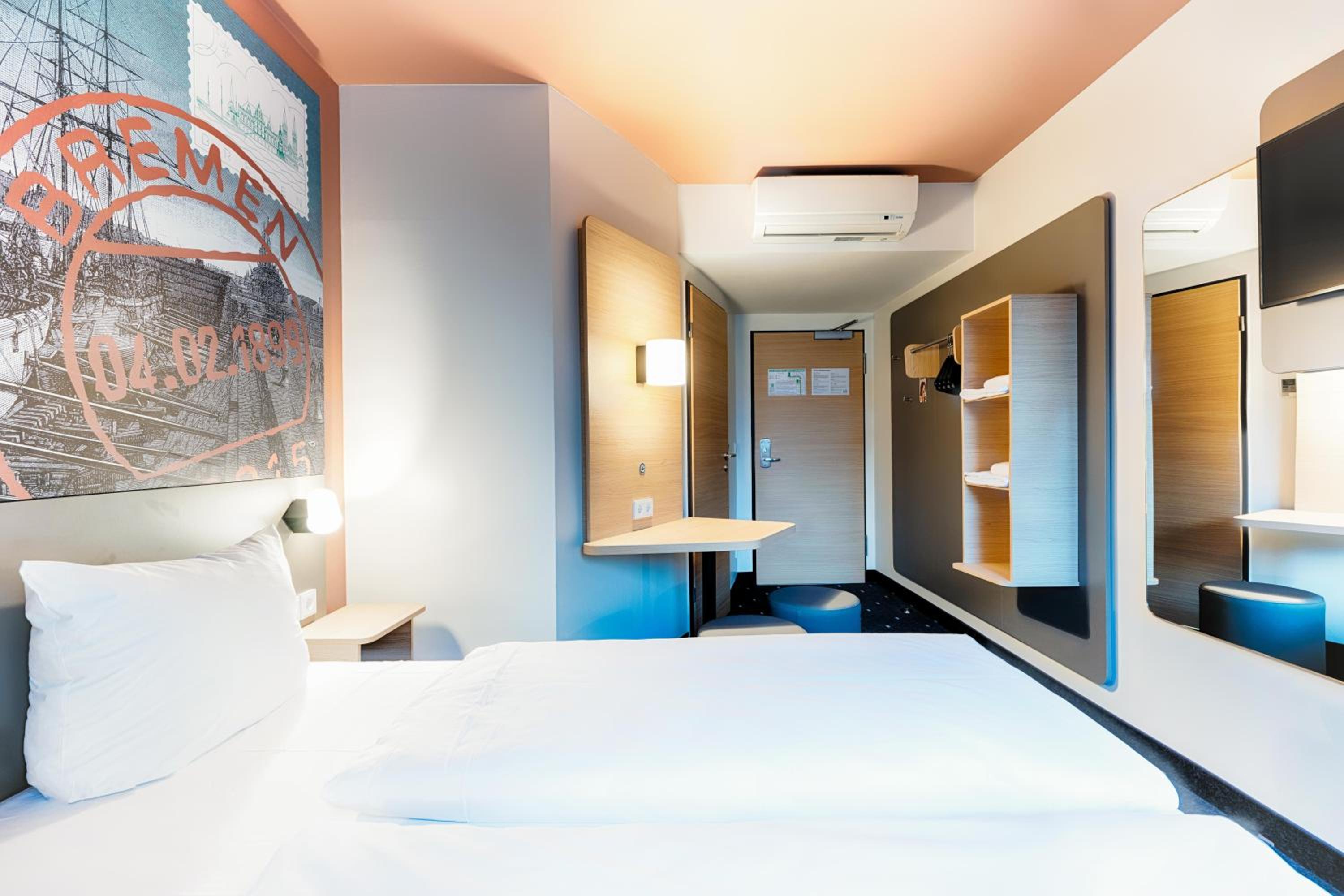 Double Room - Non-Smoking  - Photo 1
