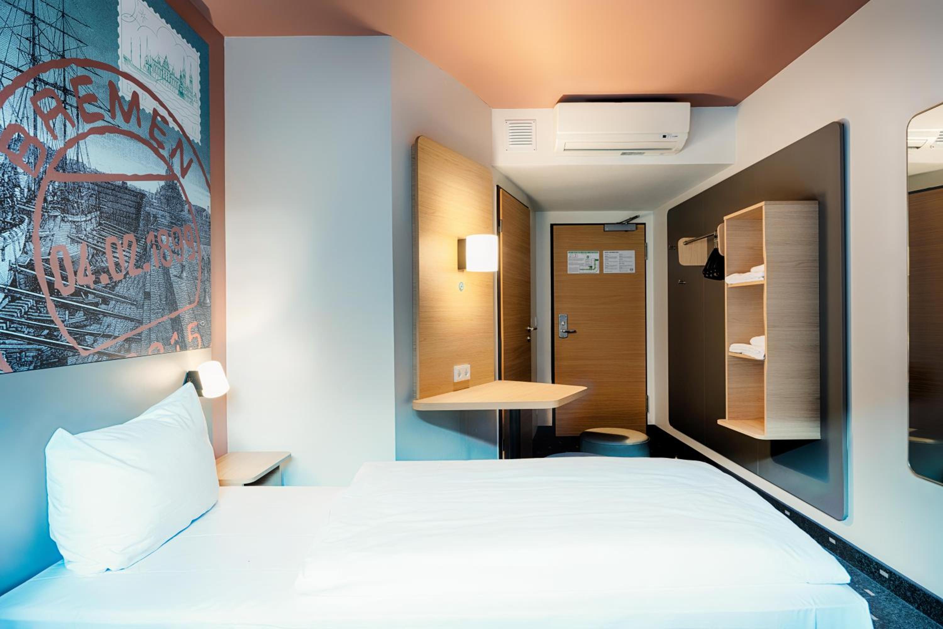 Twin Room - Non-Smoking - Photo 3