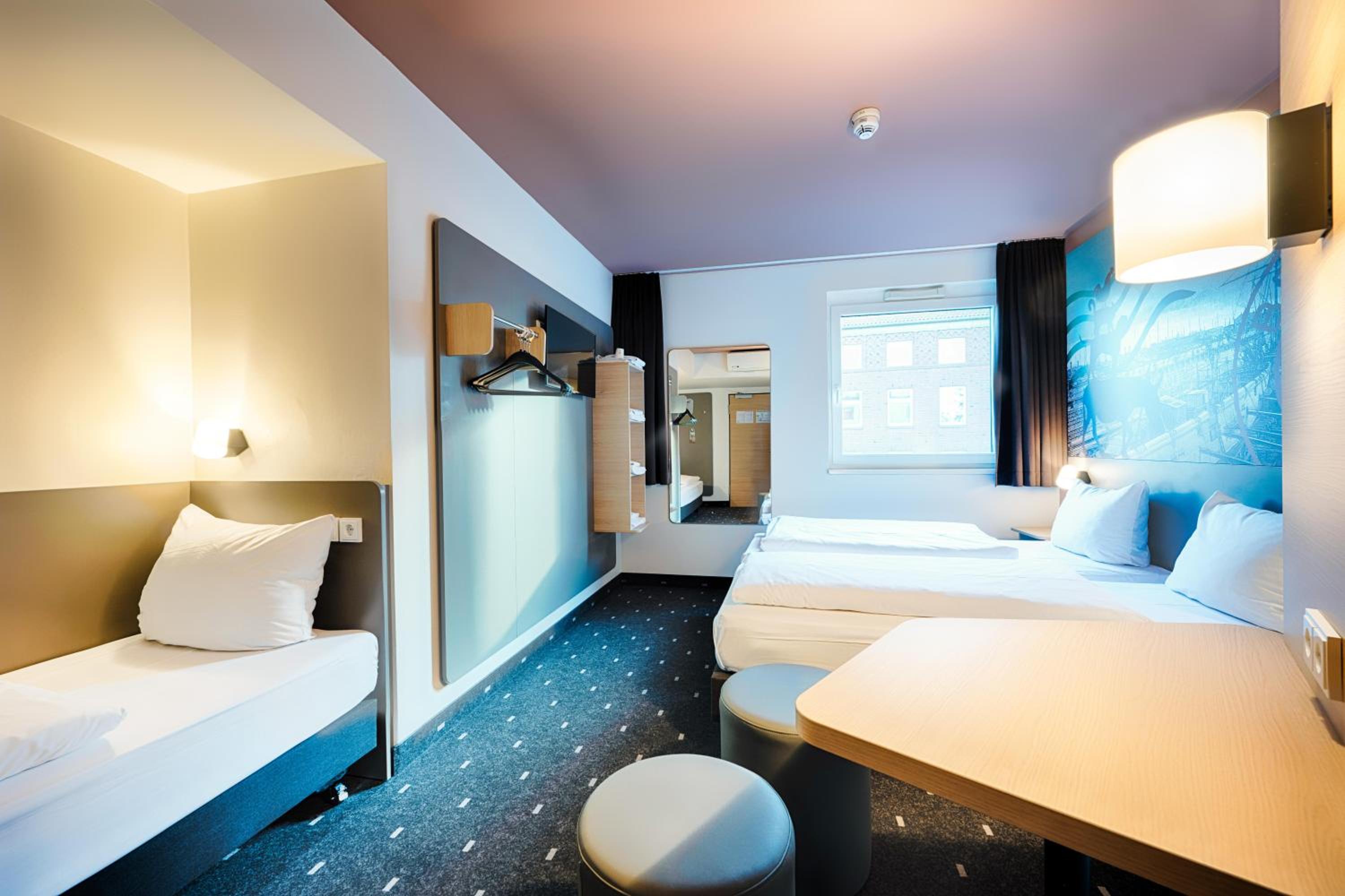 Triple Room - Non-Smoking - Photo 1