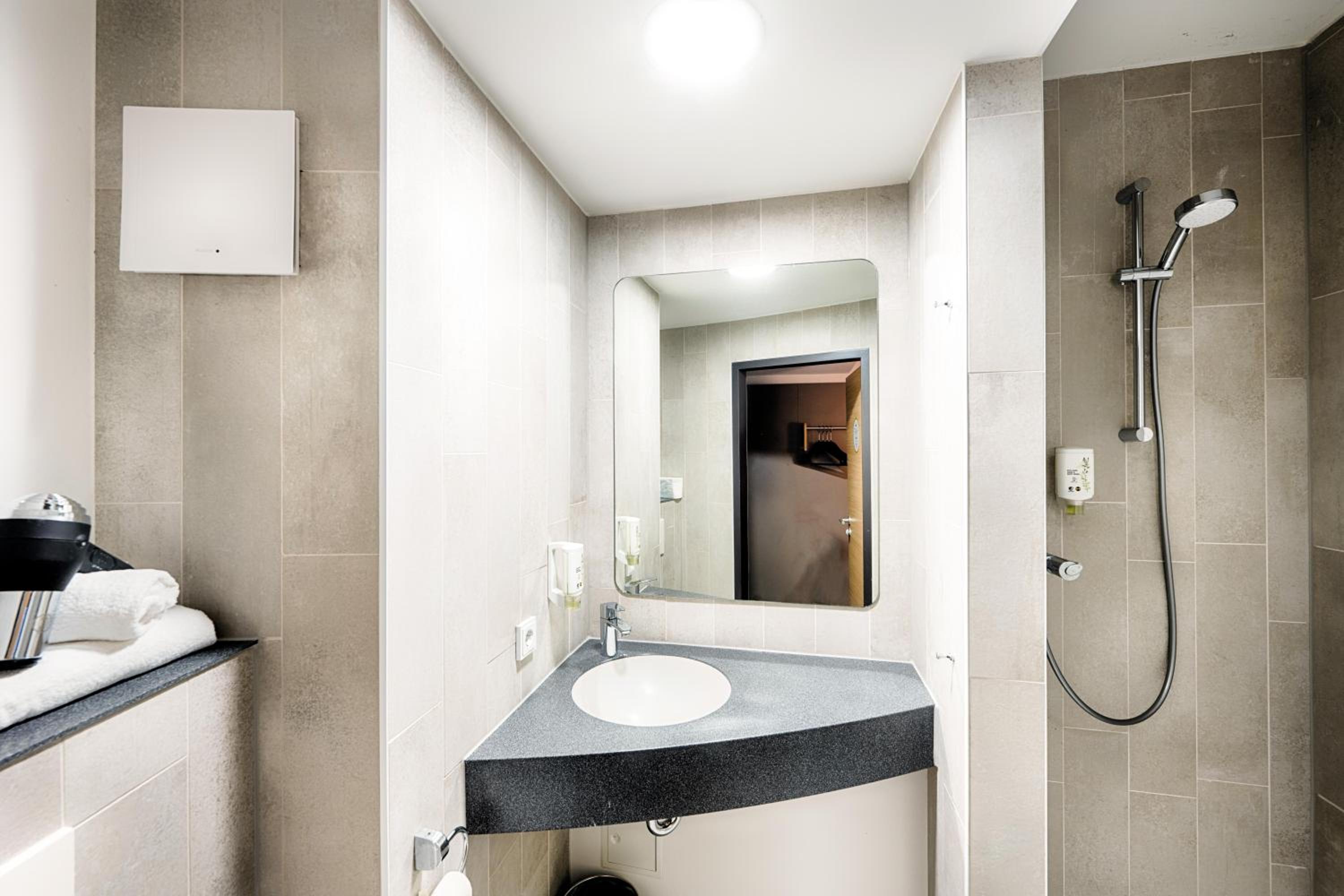Double Room - Photo 4