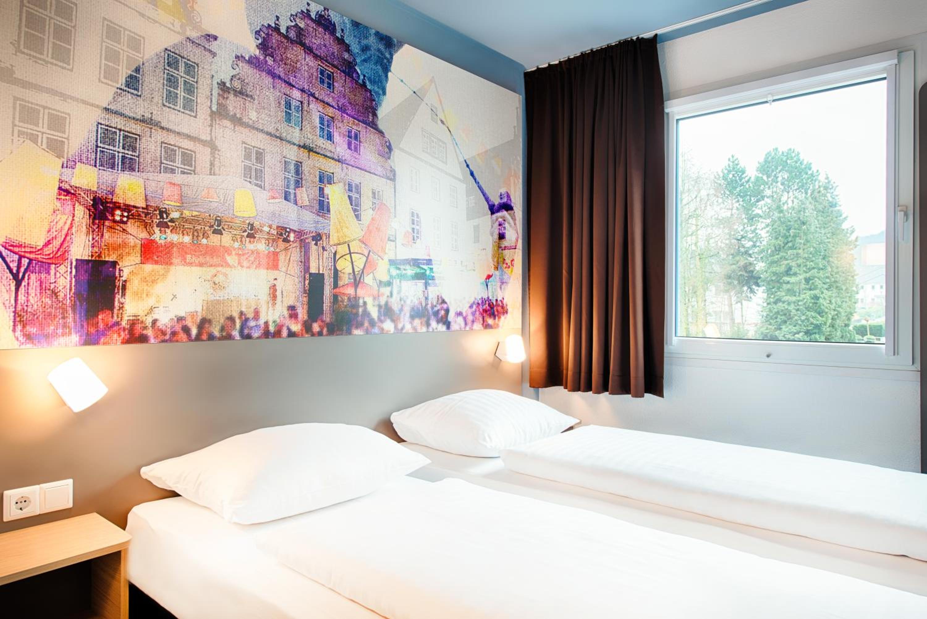 Twin Room - Photo 2