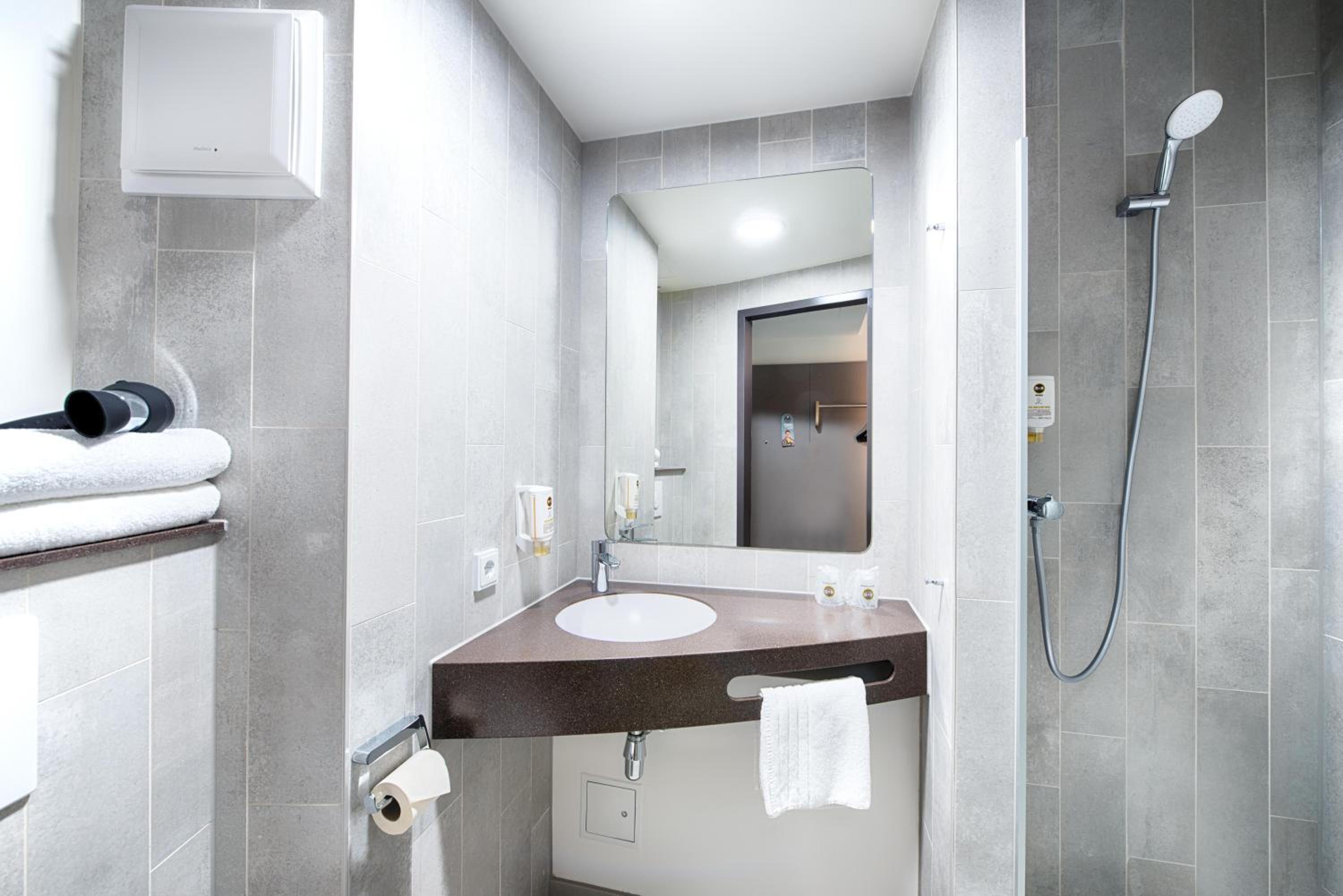 Double Room - Photo 4