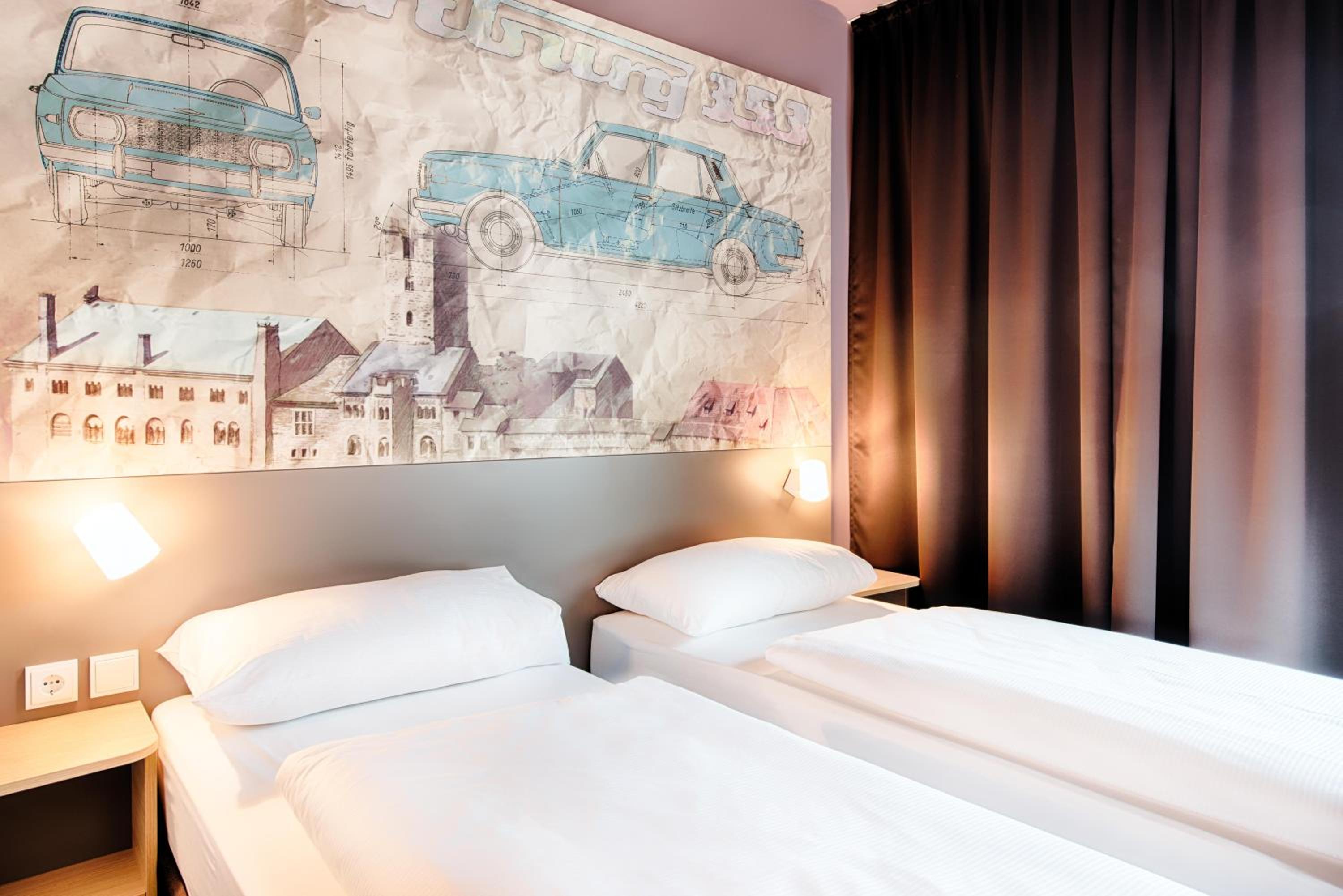 Twin Room - Photo 2