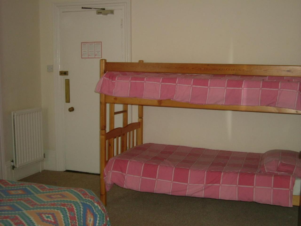 Family Room (2 Adults + 2 Children) photo 3