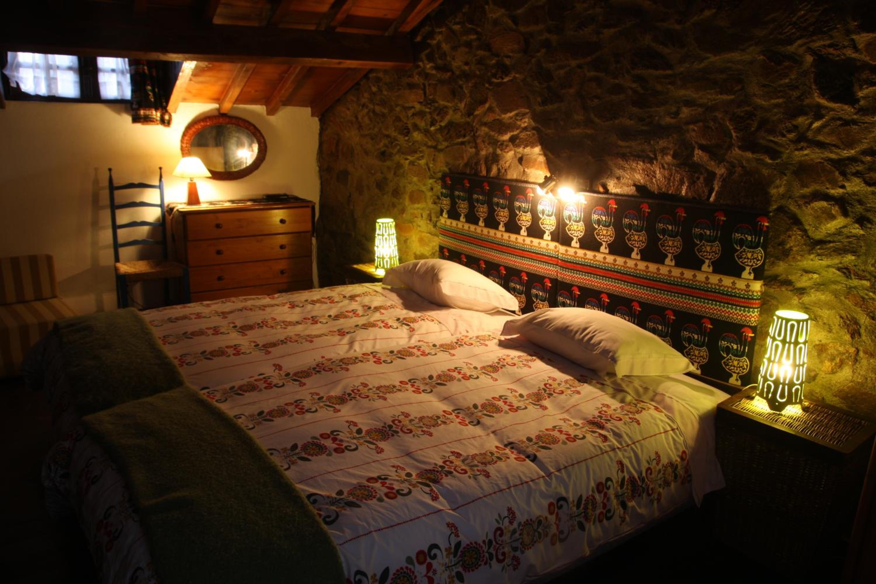 One-Bedroom Apartment - Photo 1