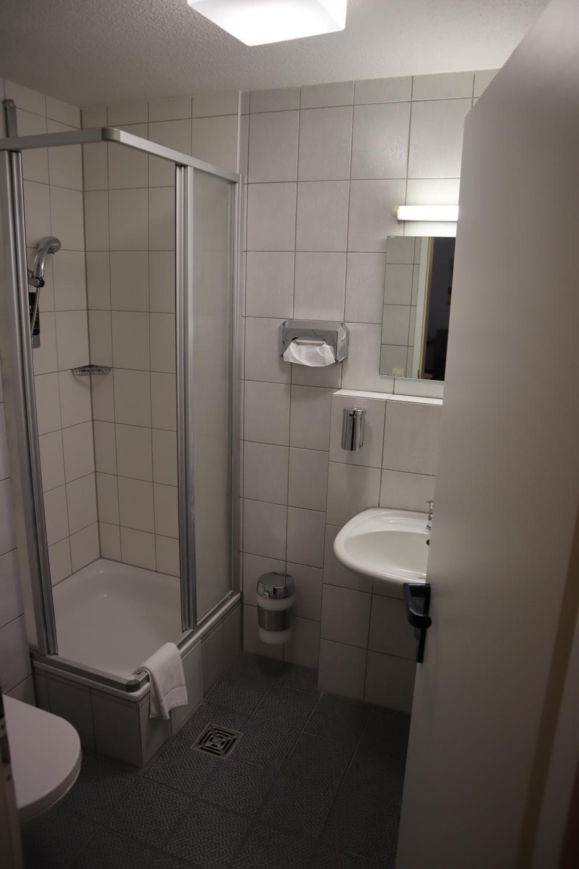 Economy Single Room