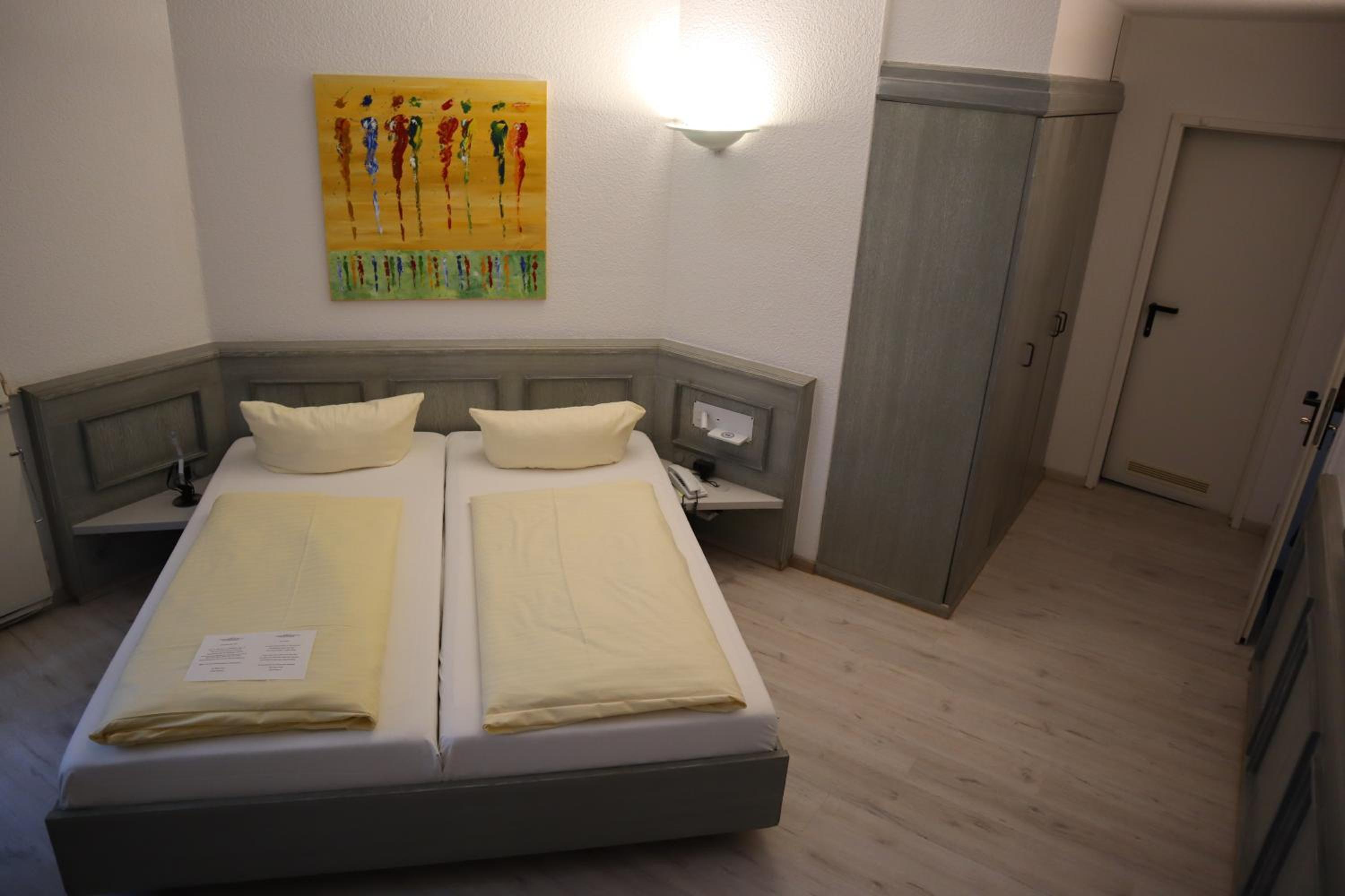 Double Room - Photo 17
