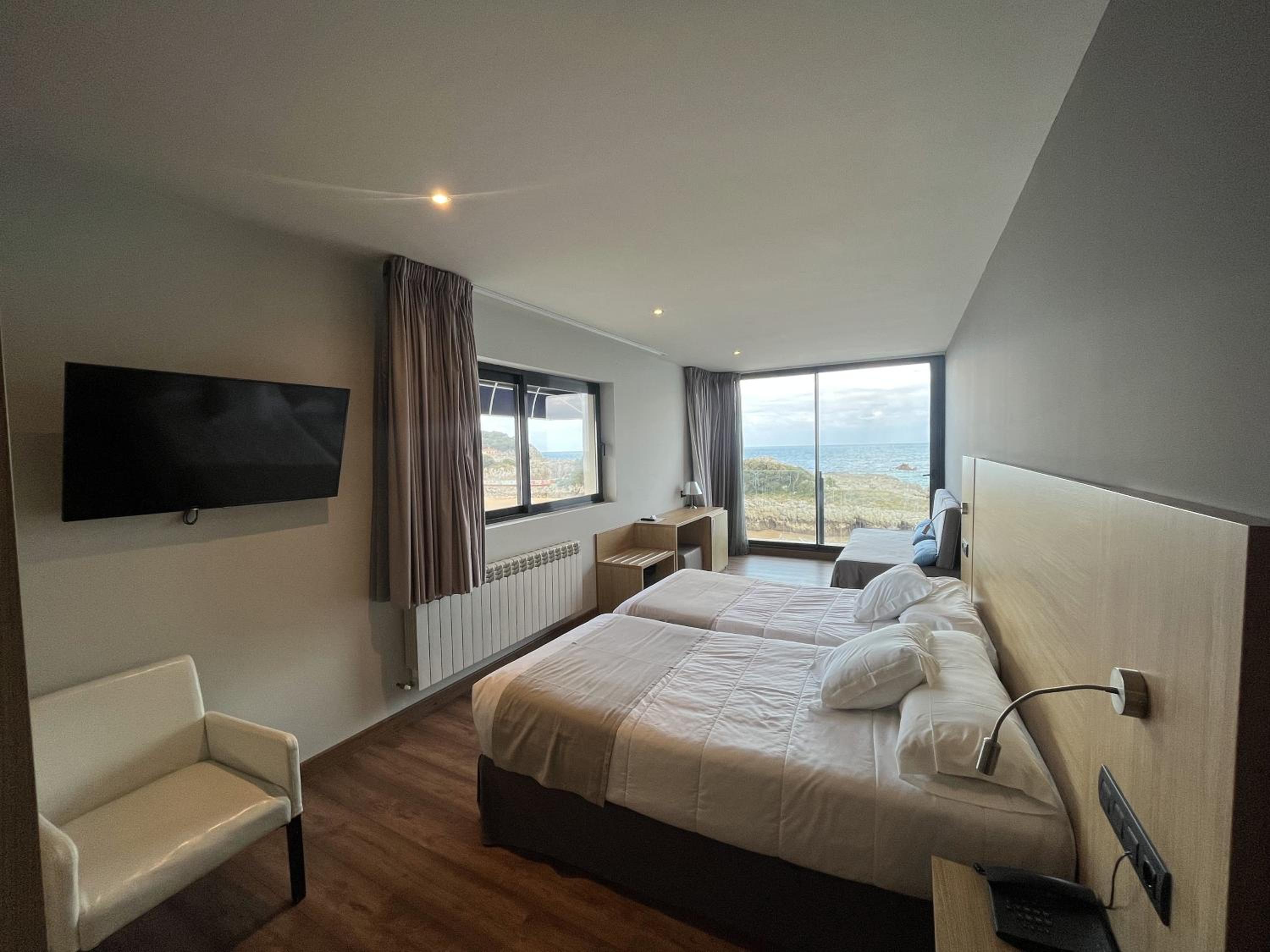 Habitación Familiar con Vista al Mar