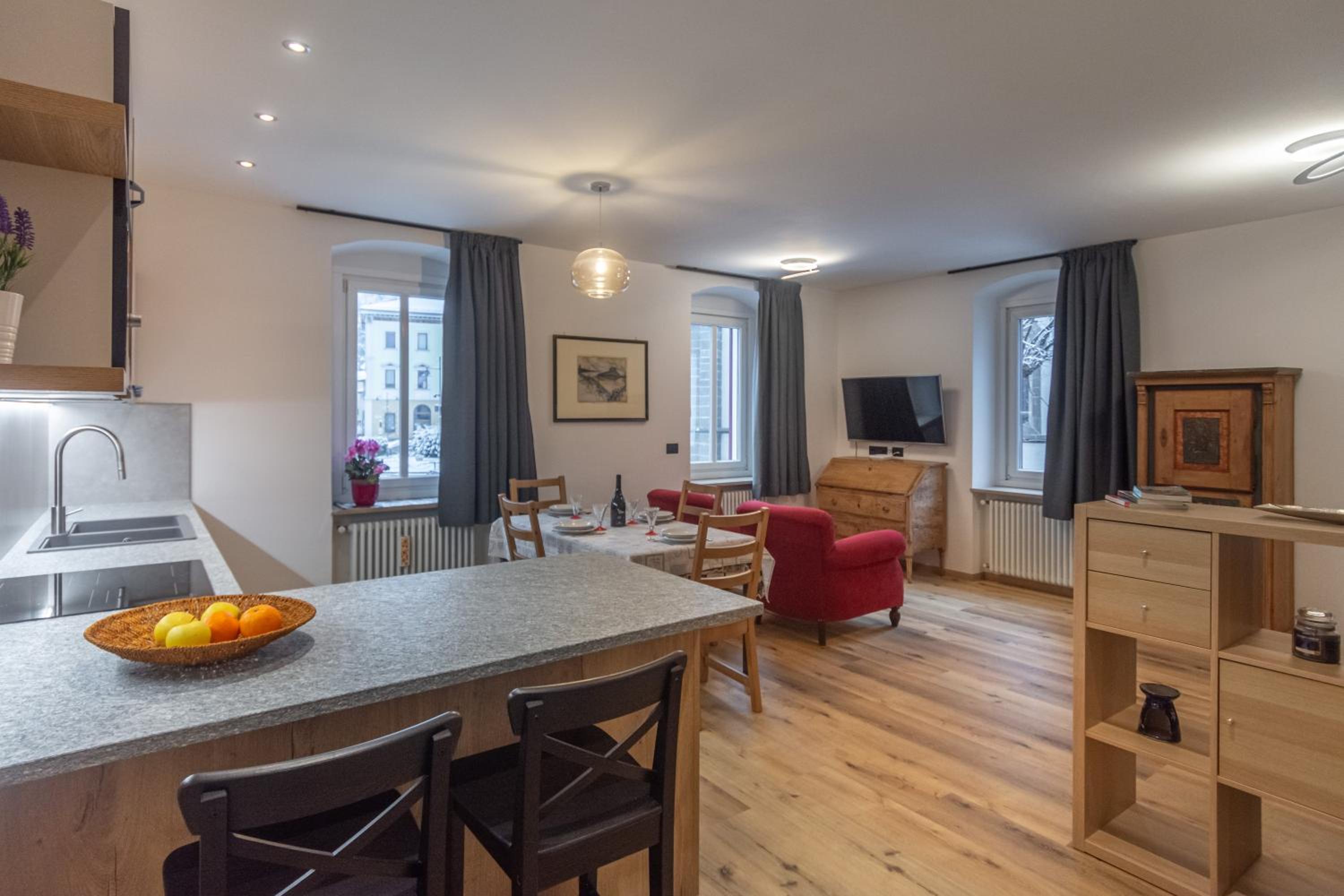 One-Bedroom Apartment