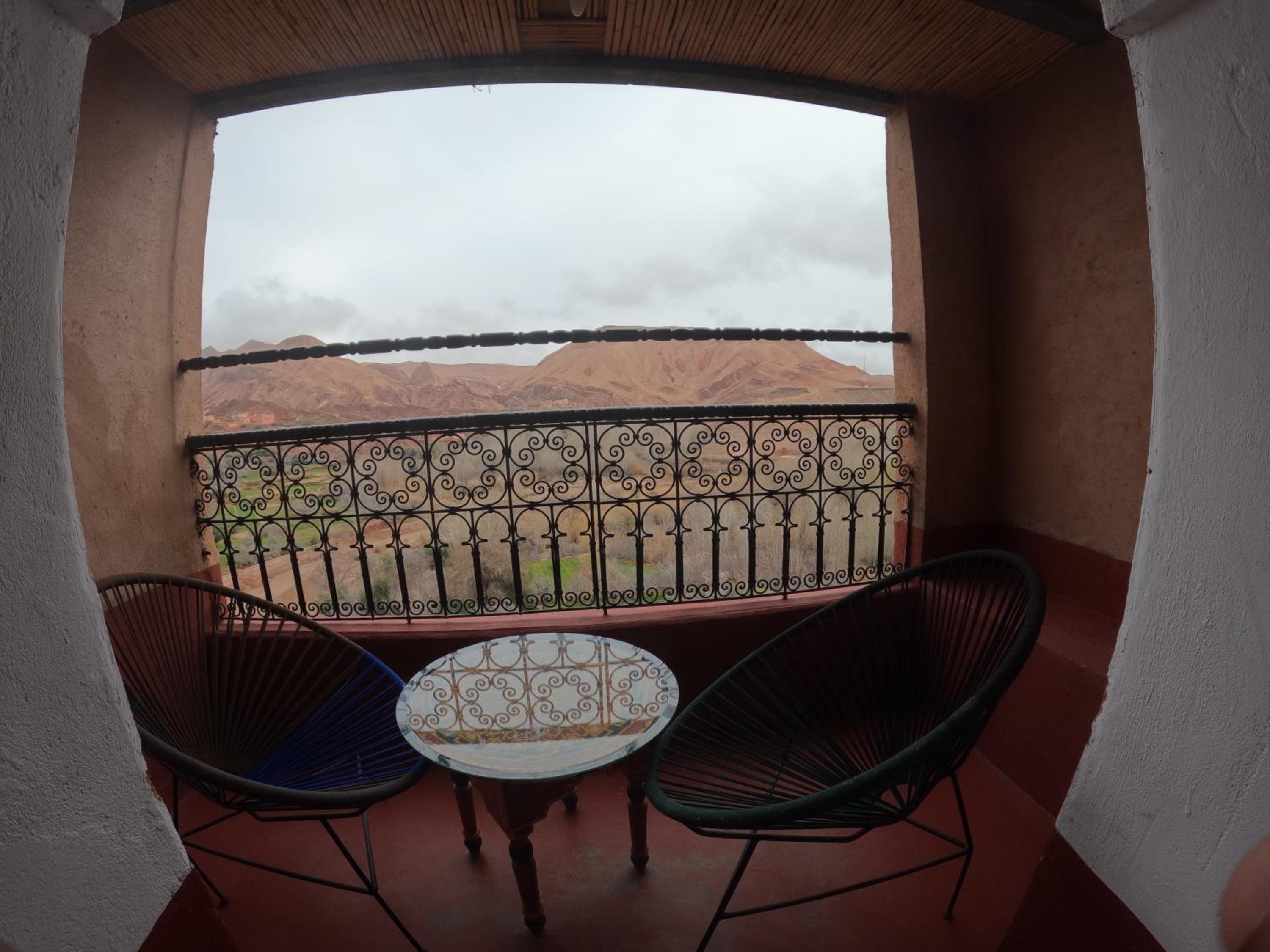 Double or Twin Room with Balcony - Photo 6
