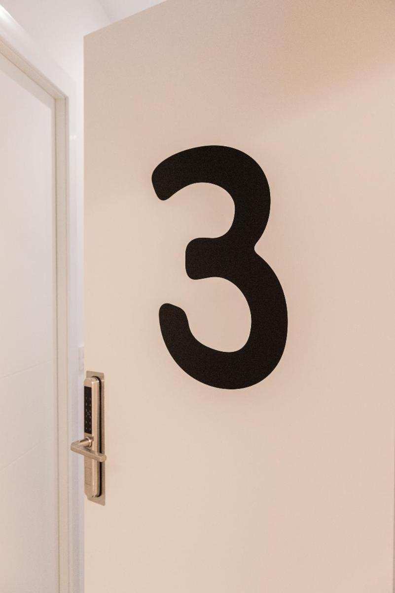 Quadruple Room with Private Bathroom - Photo 7