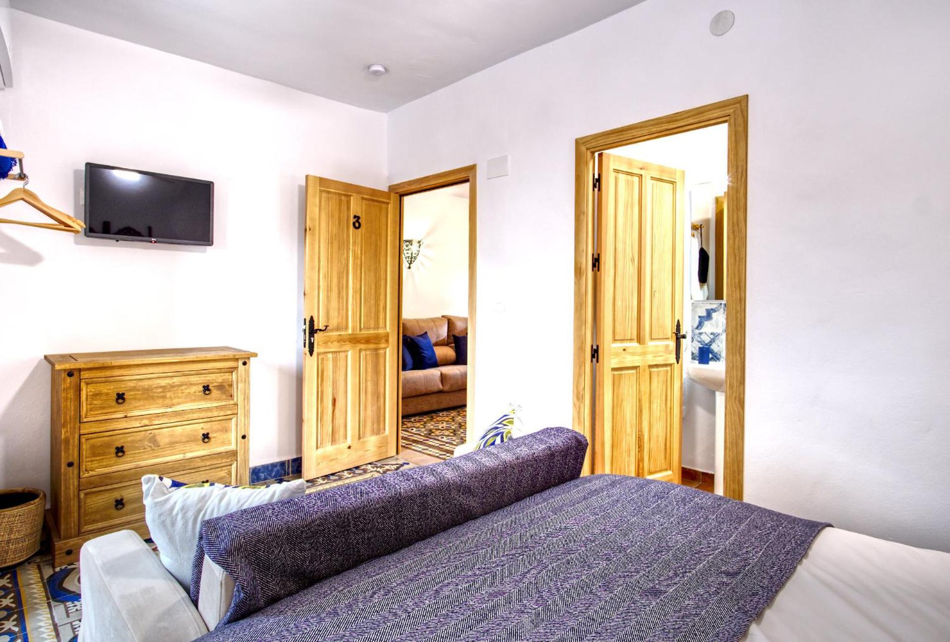 King Room with Balcony photo 3