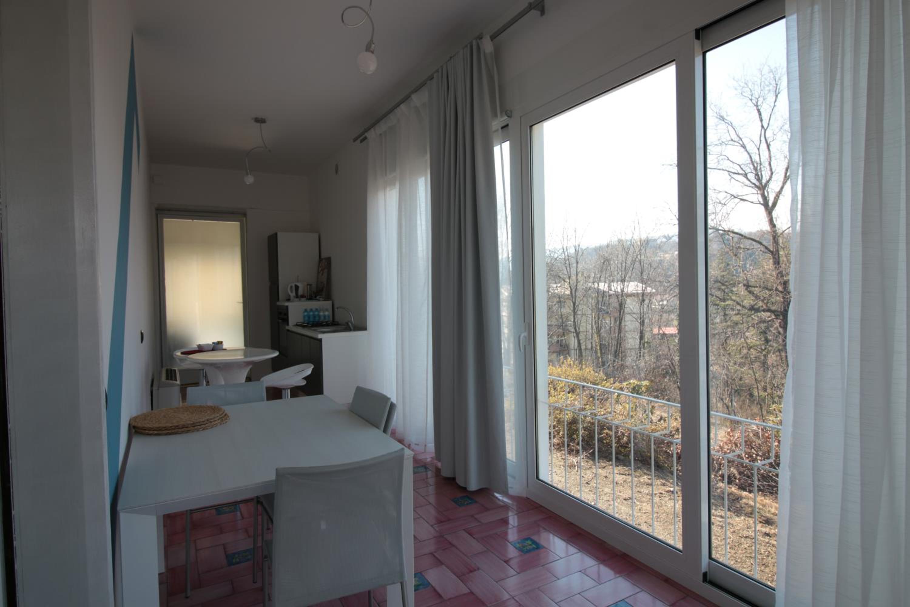 Family Room with Mountain View photo 2
