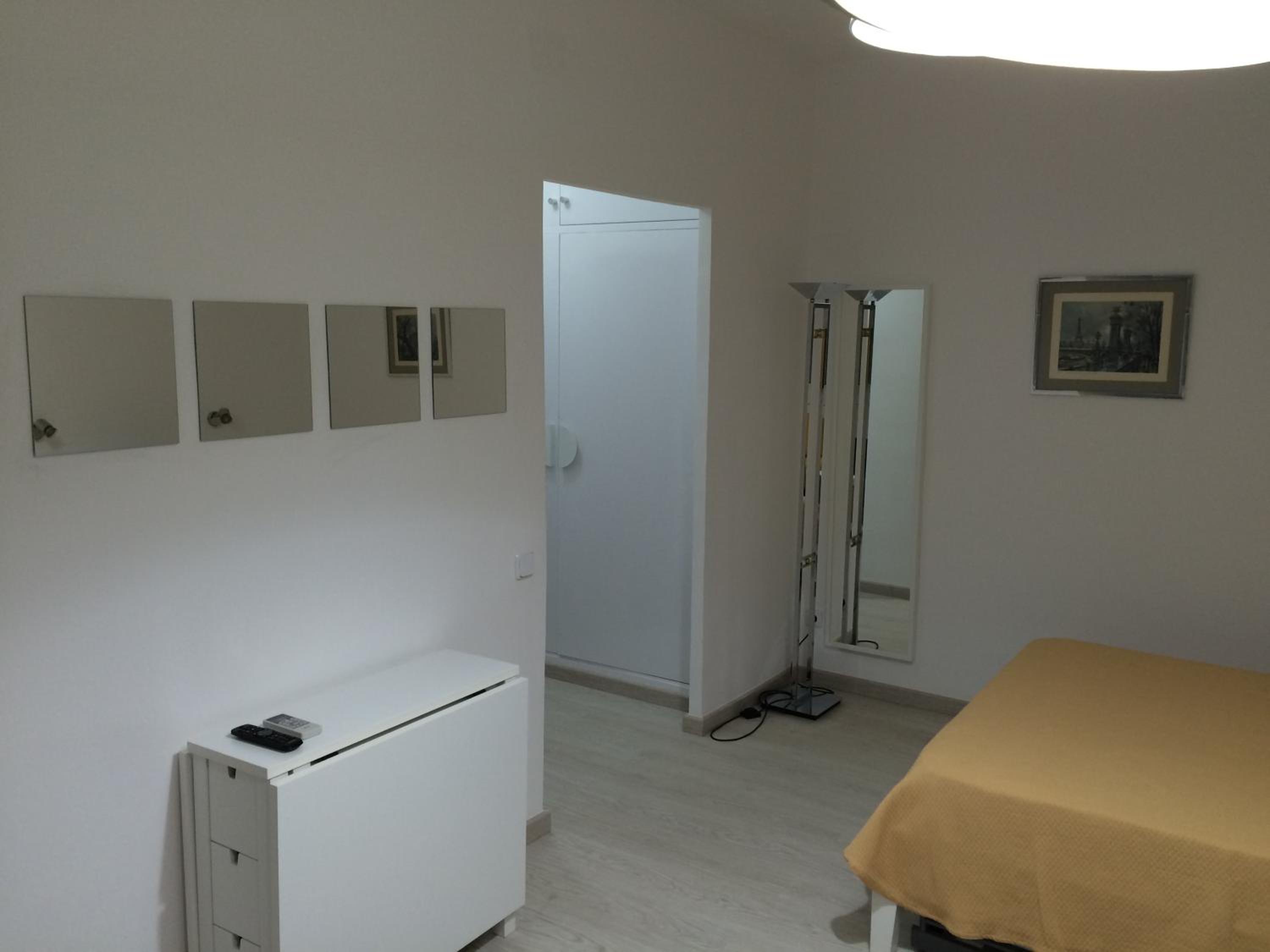 Studio Interior photo 2
