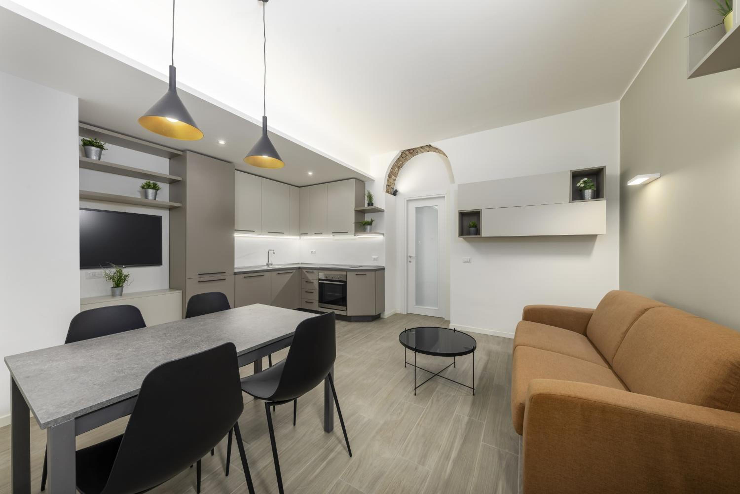 One-Bedroom Apartment