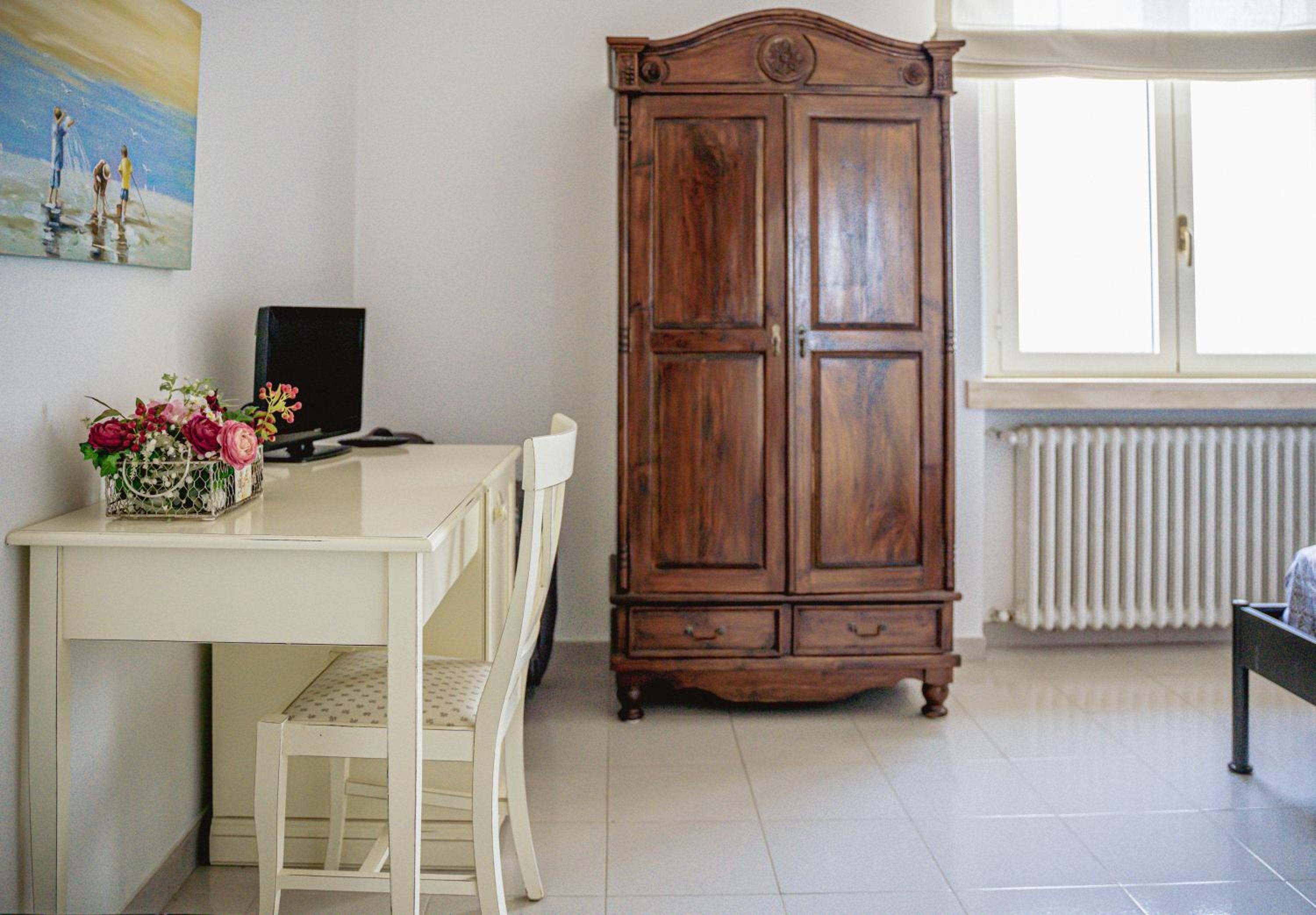 Double Room with Private Bathroom - Photo 5
