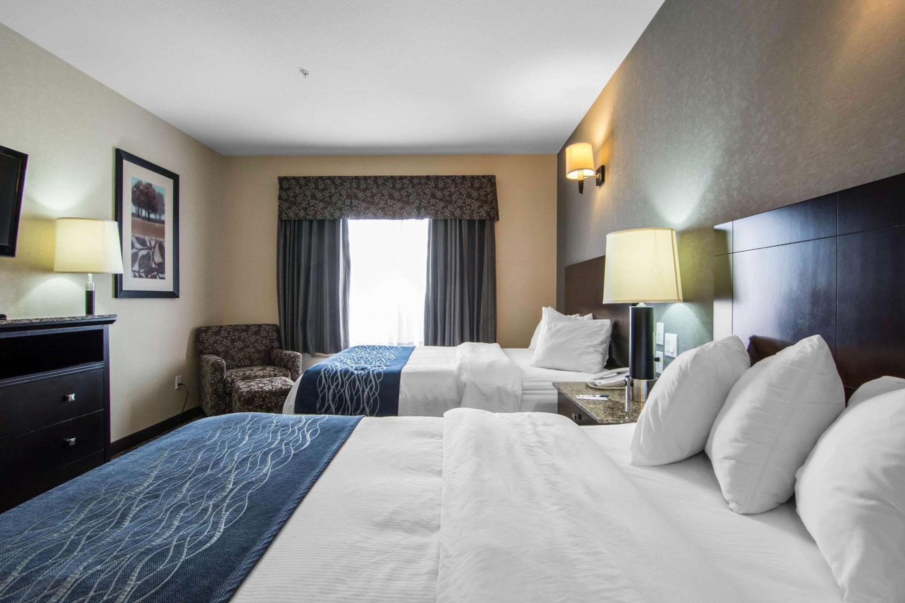 Queen Suite with Two Queen Beds - Non-Smoking