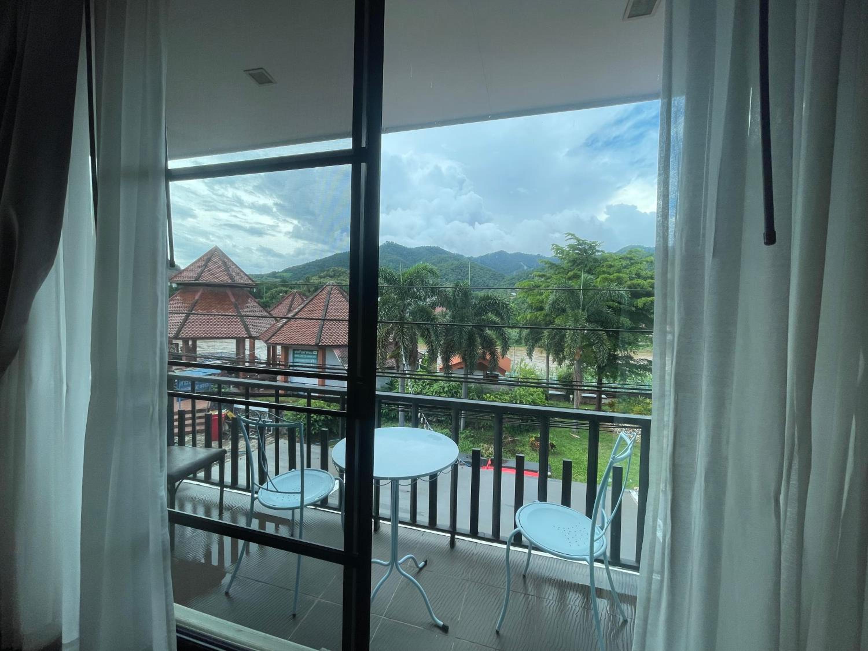 Suite with River View photo 3