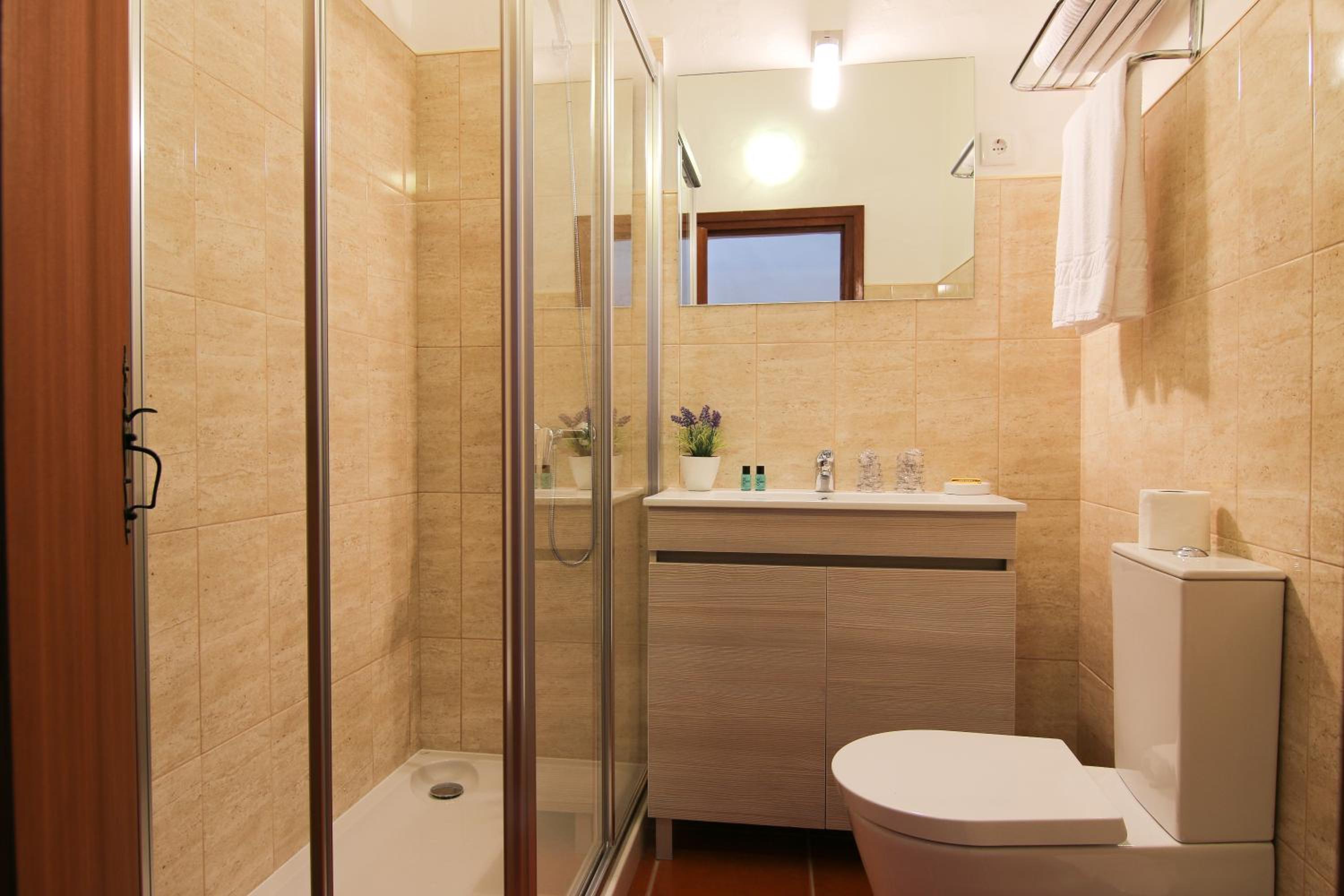 Twin Room With Street View photo 2