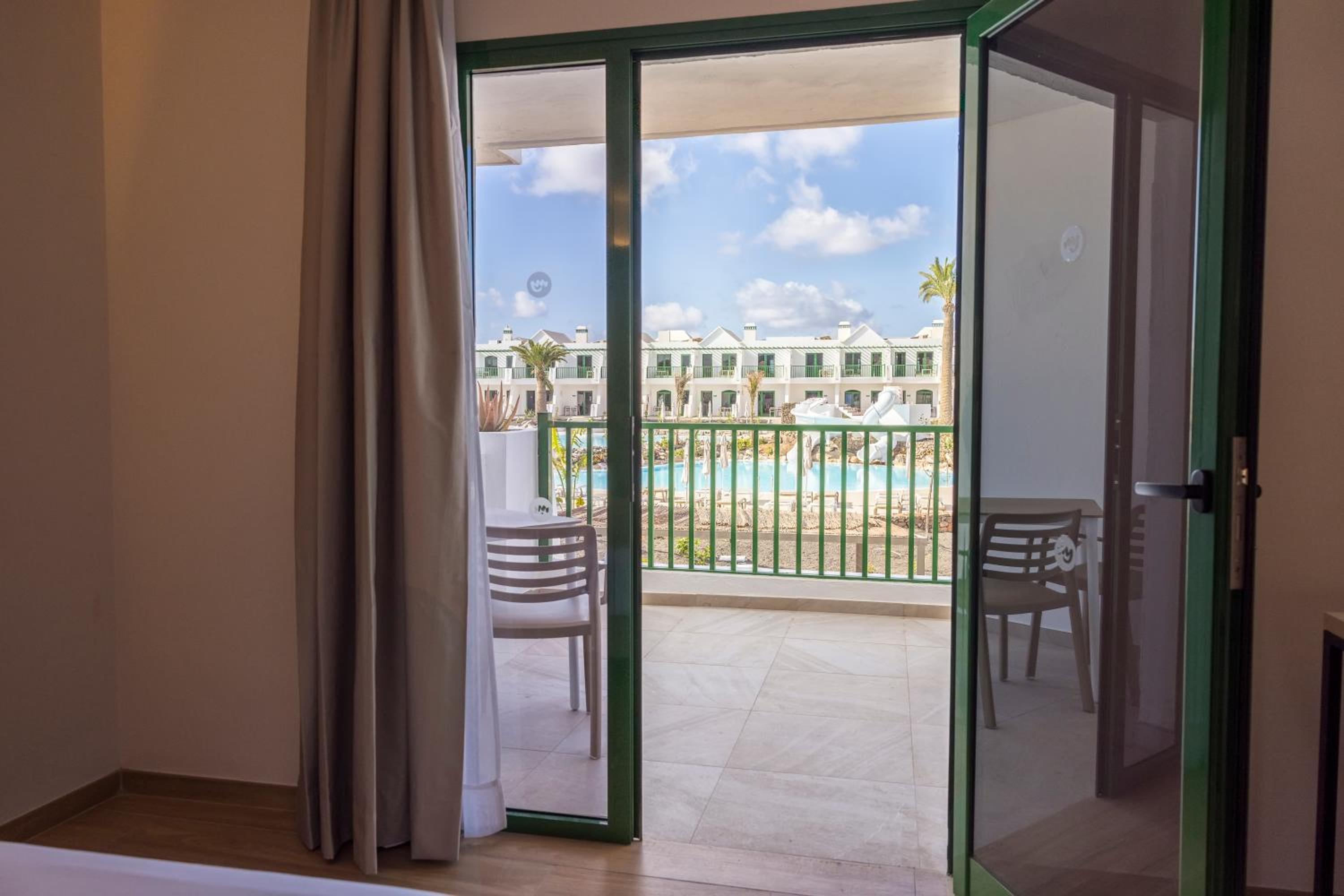 Suite con vista a la piscina