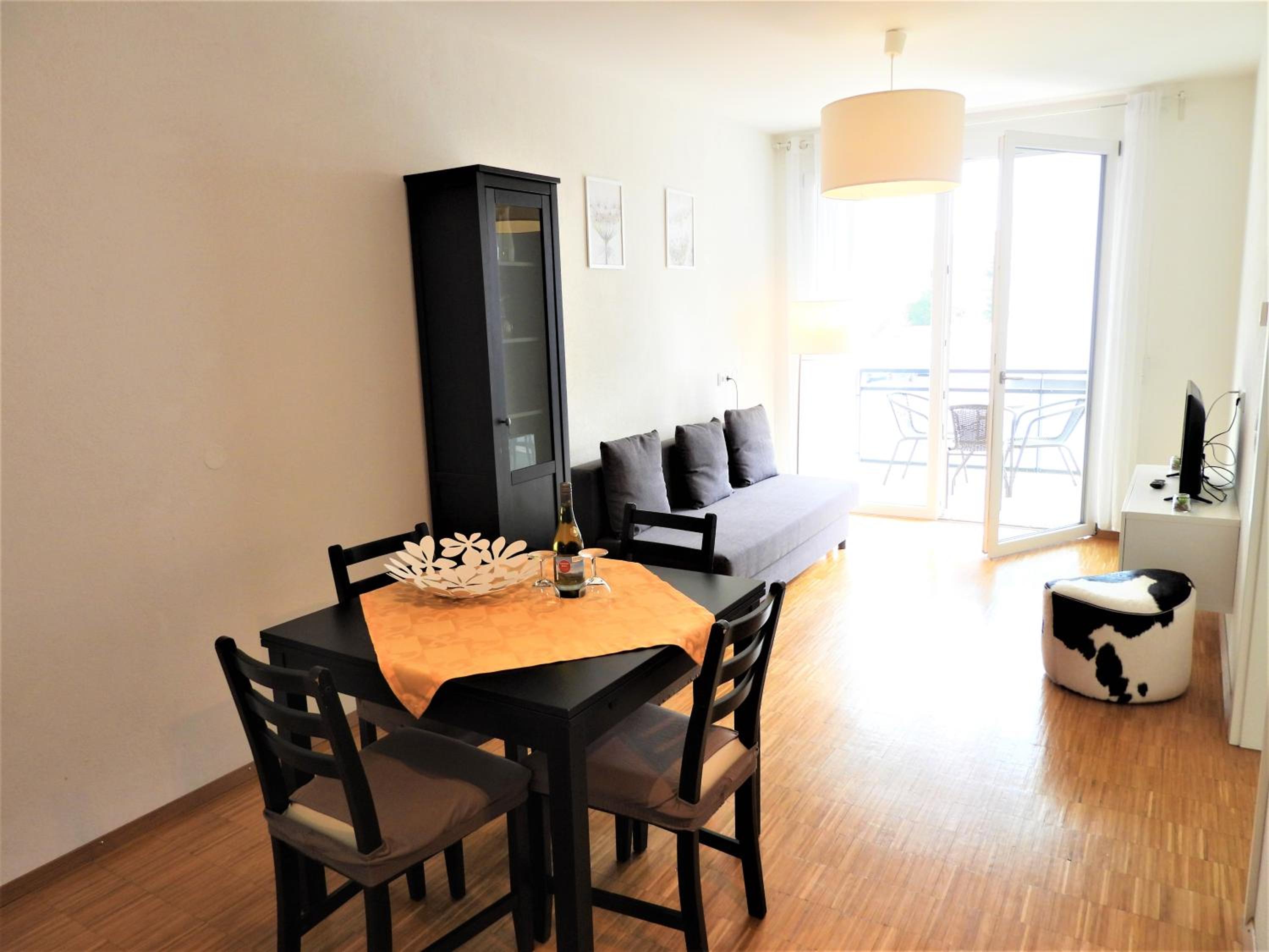 One-Bedroom Apartment