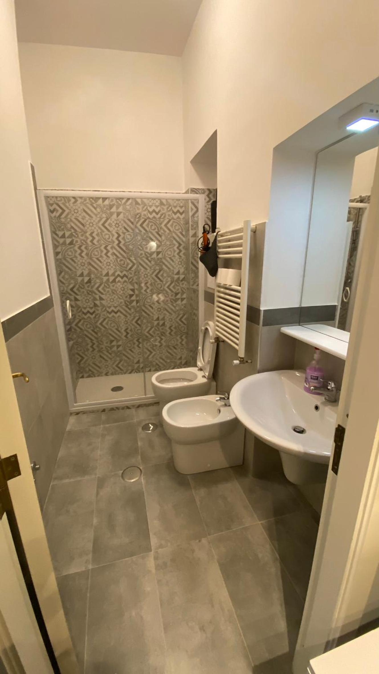 Deluxe Double Room with Extra Bed - Photo 3