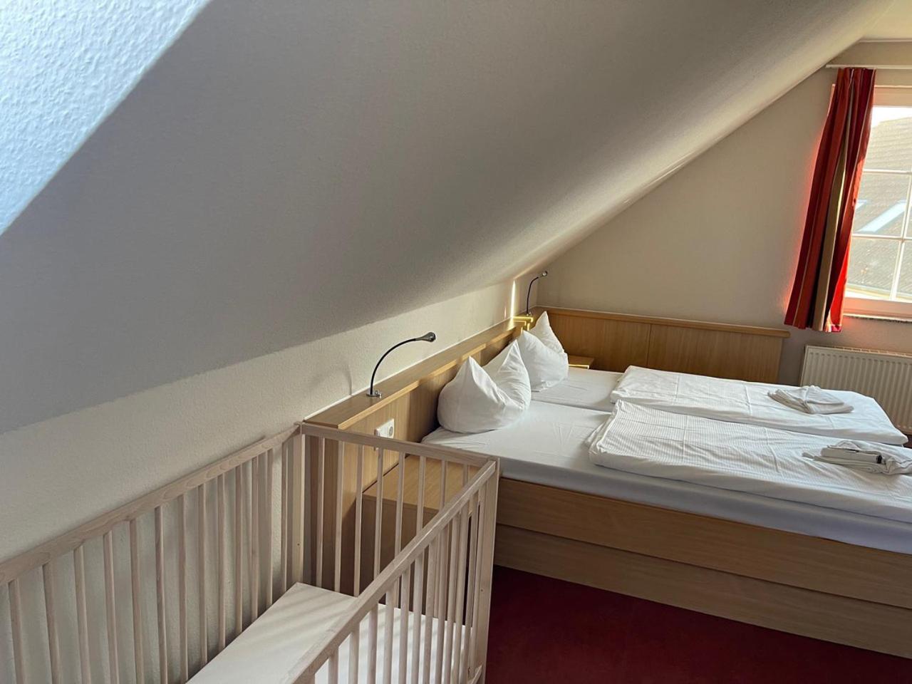 Four-Bedroom House photo 1