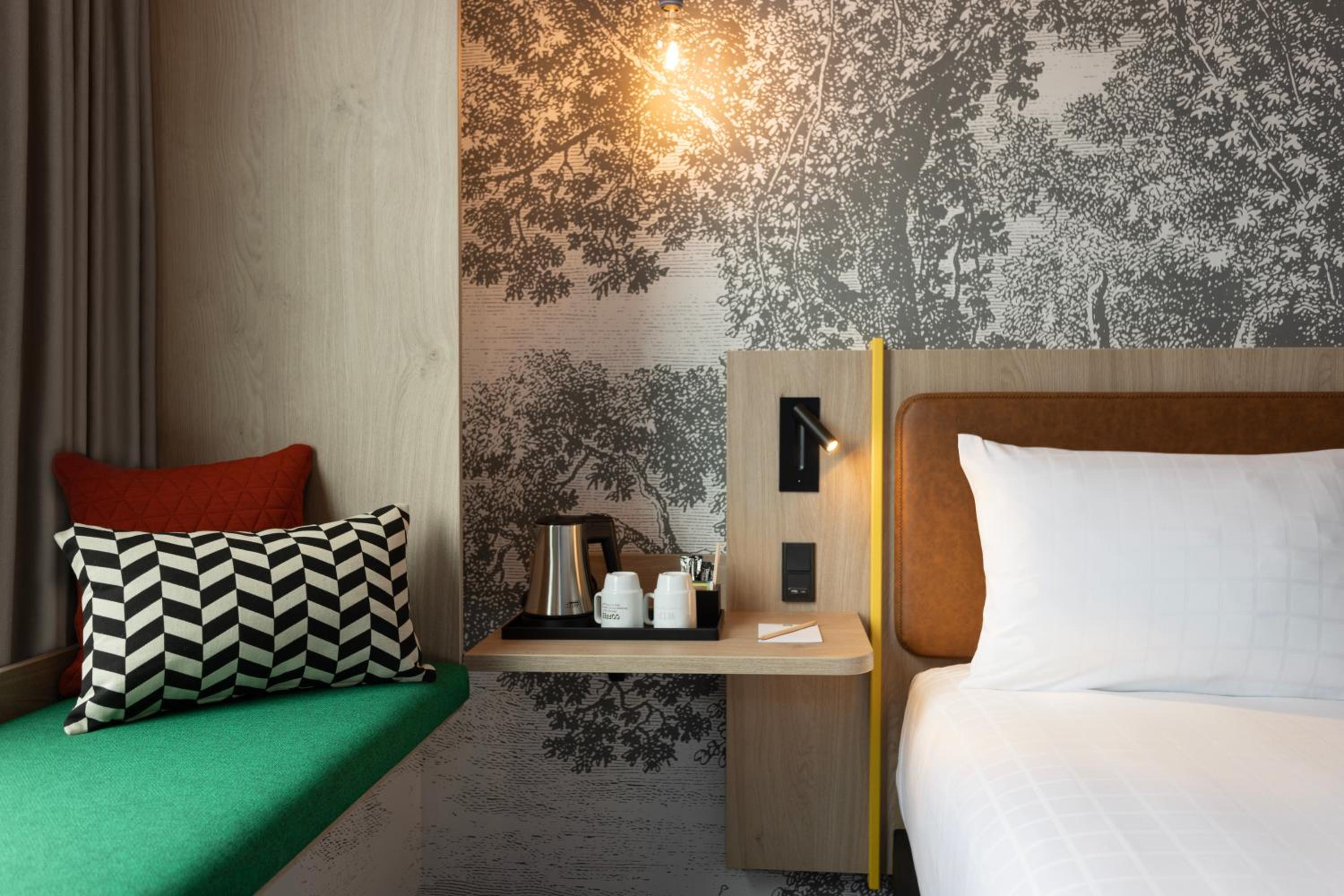 Standard Twin Room - Photo 4