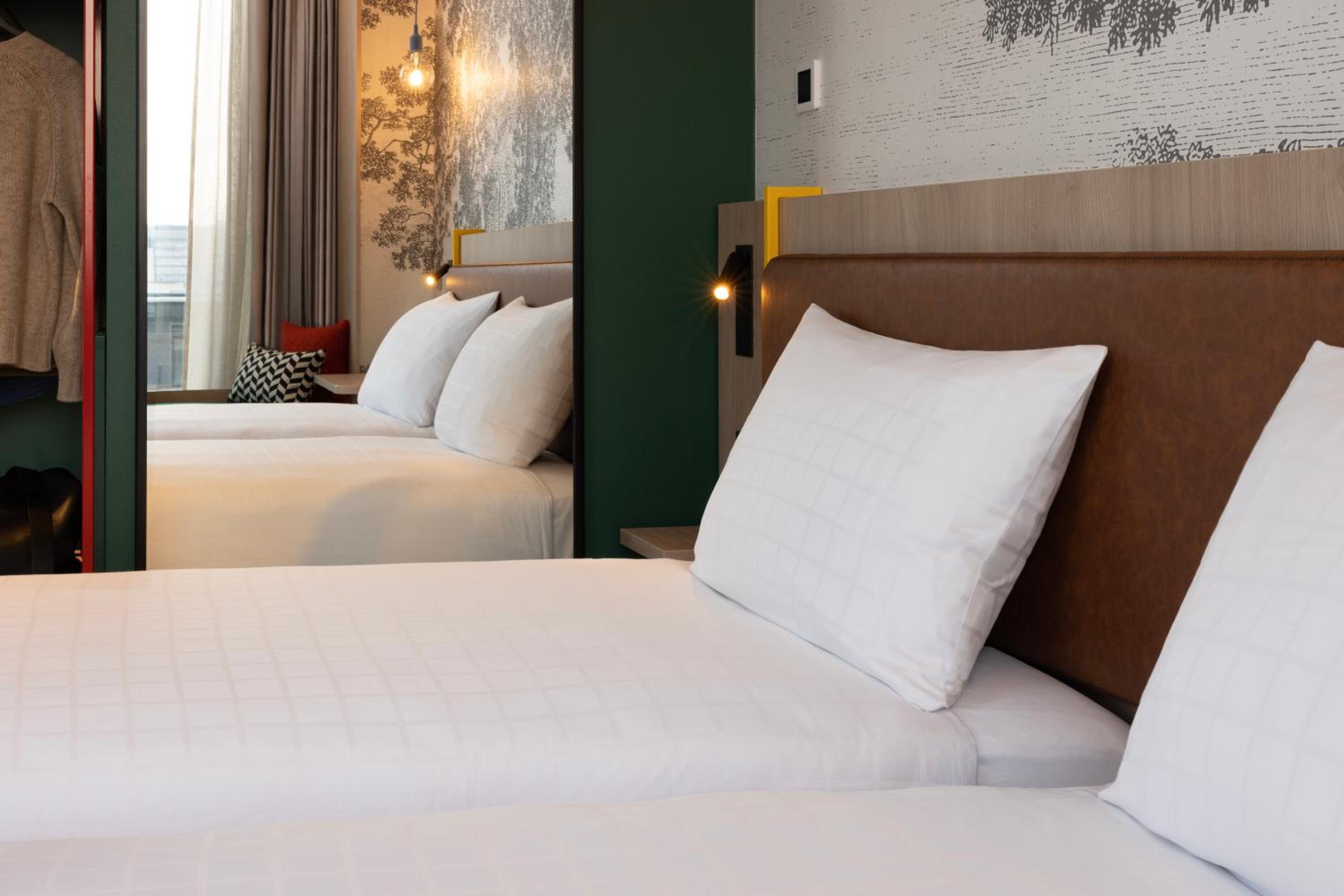 Standard Twin Room - Photo 3