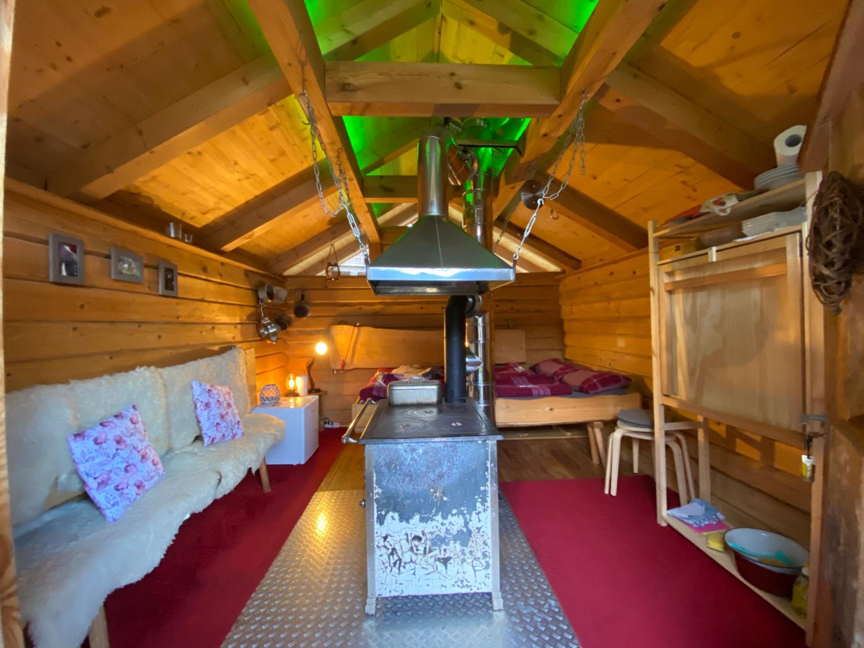Mobile Home photo 1