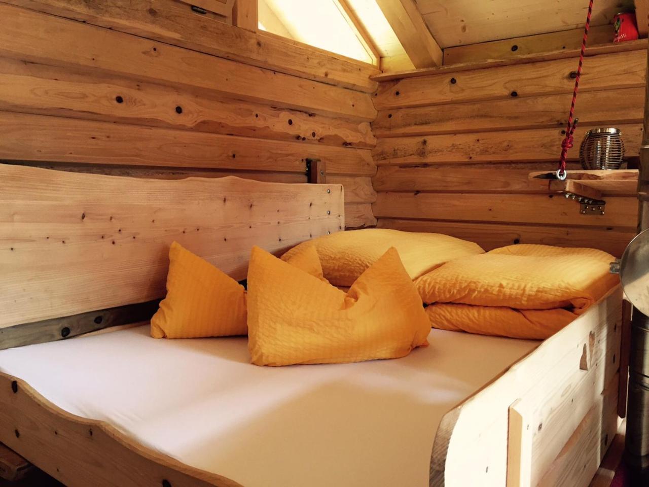 Mobile Home photo 2
