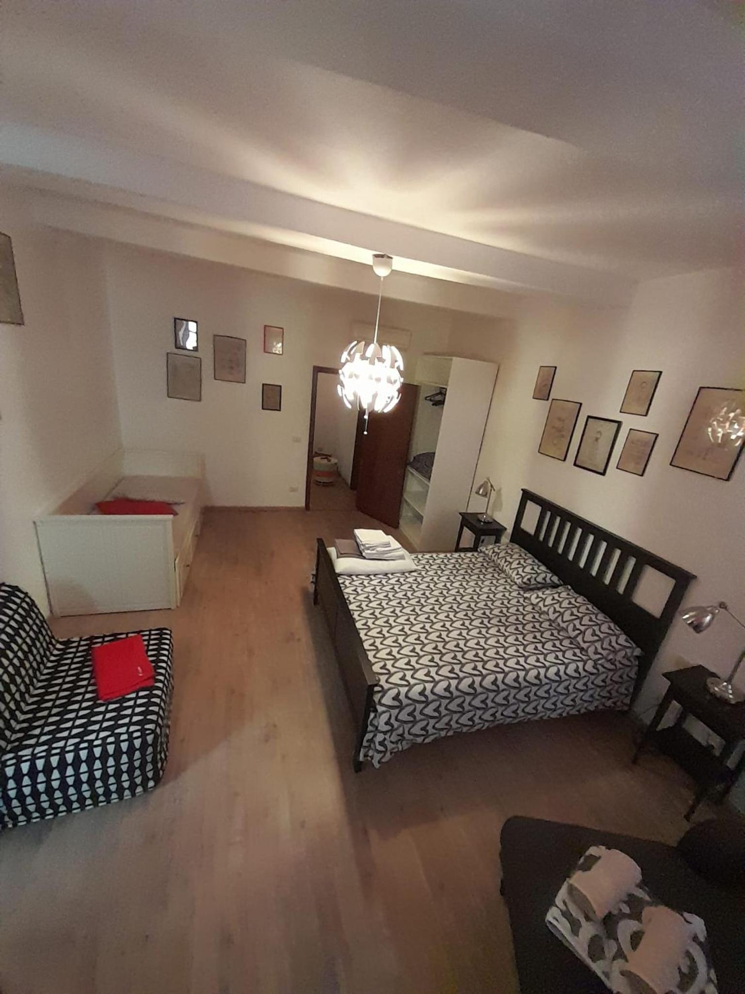 One-Bedroom Apartment photo 3