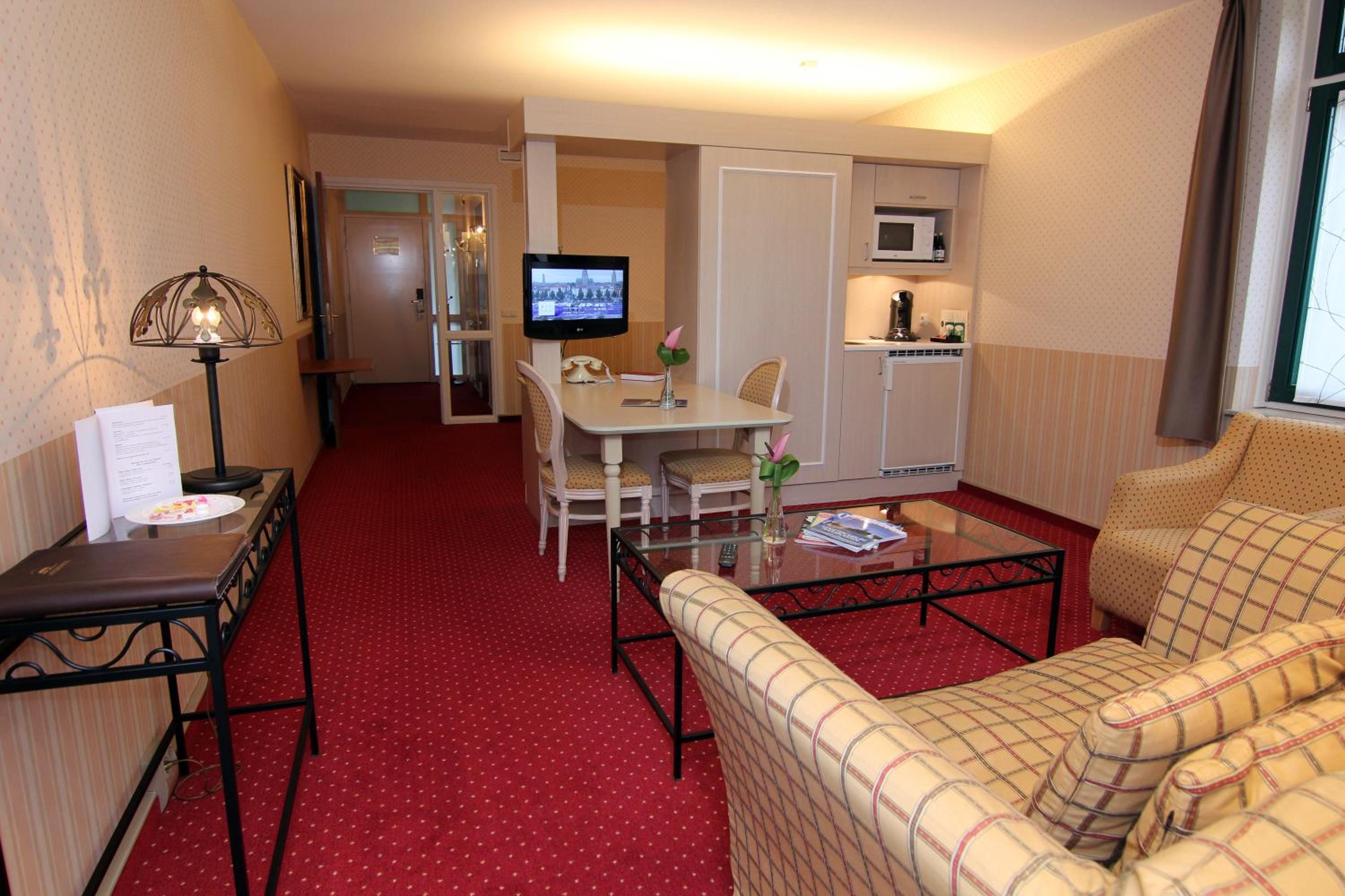 Suite With Garden View photo 3