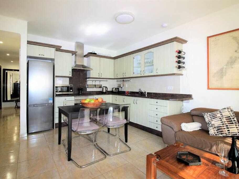 Apartment photo 2