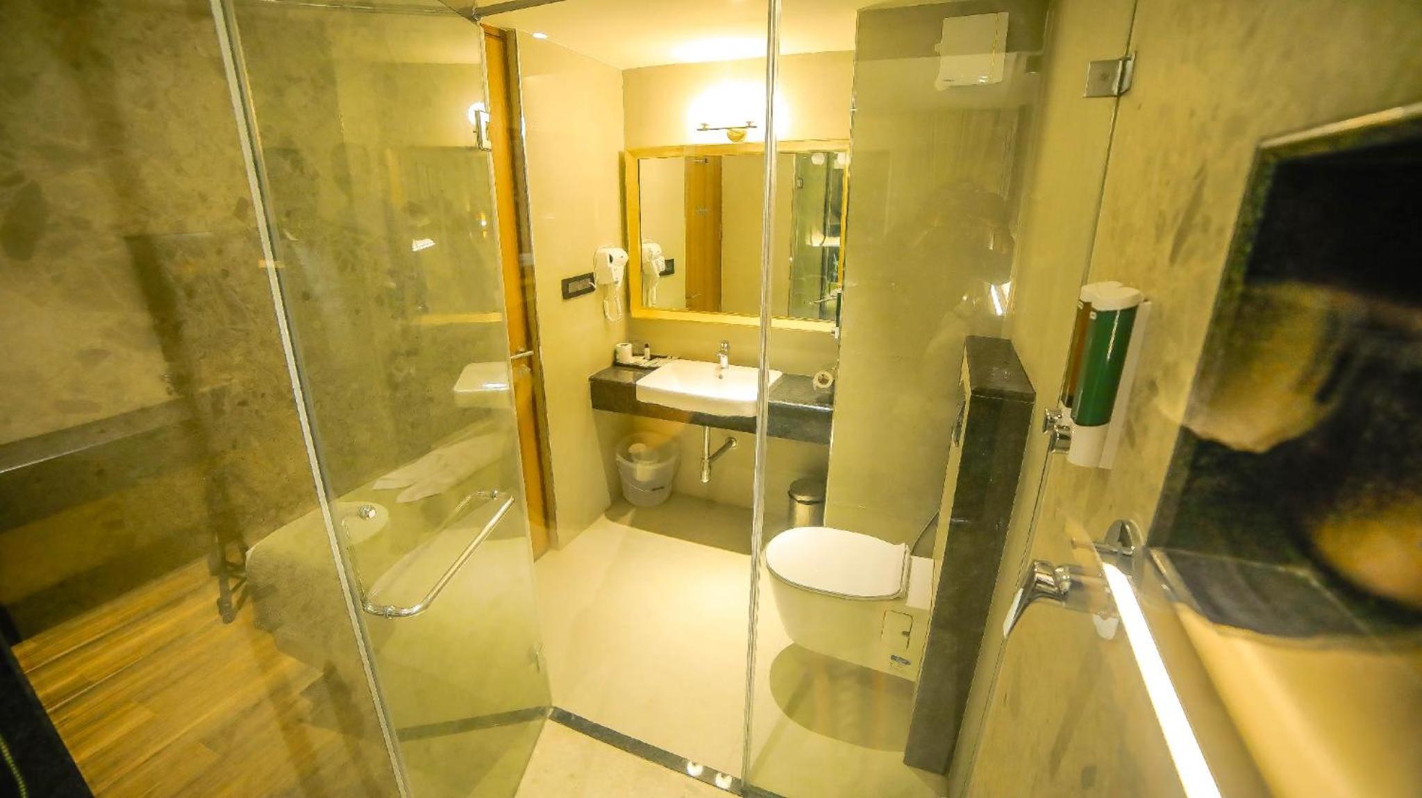 Deluxe Room - Photo 3