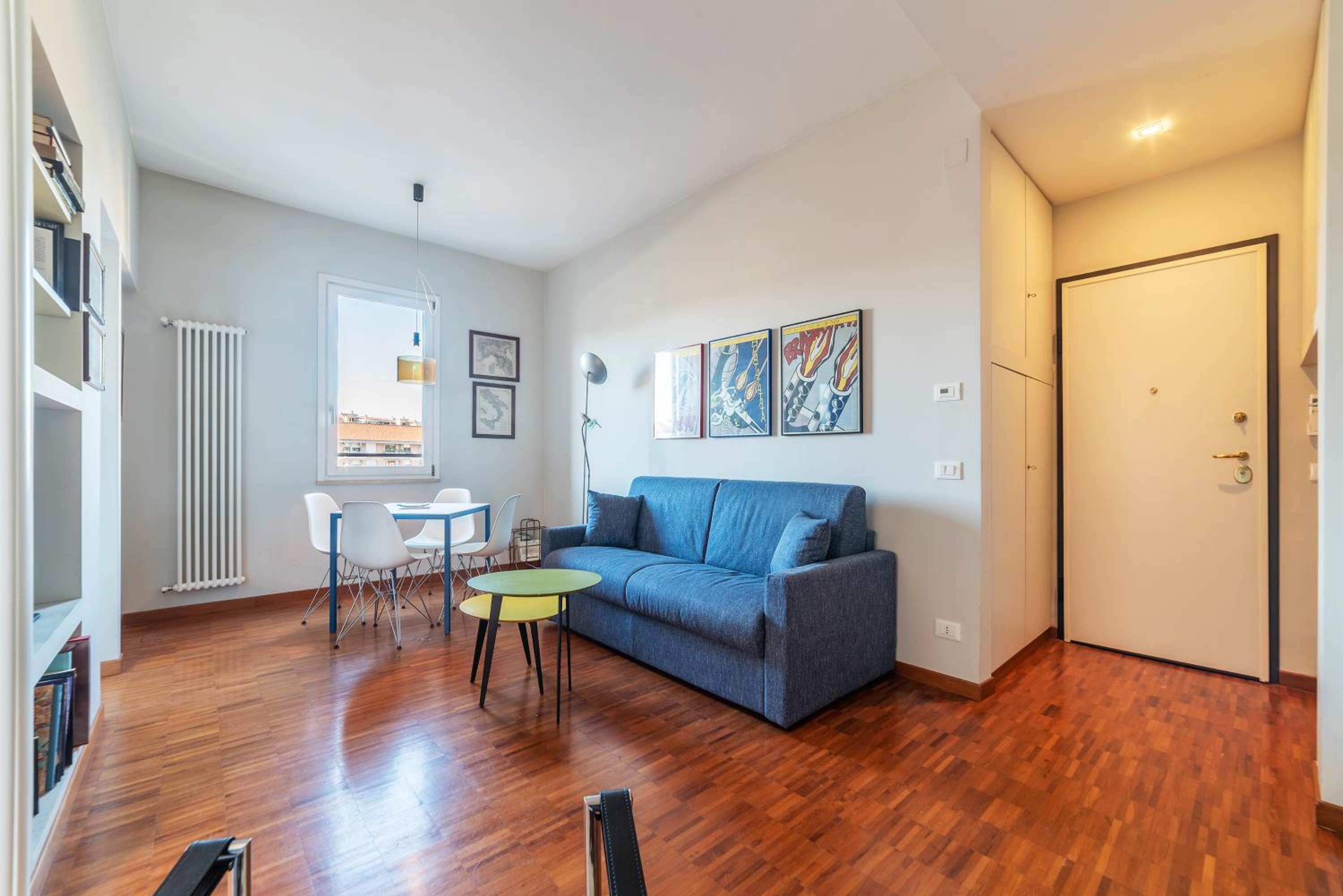 One-Bedroom Apartment