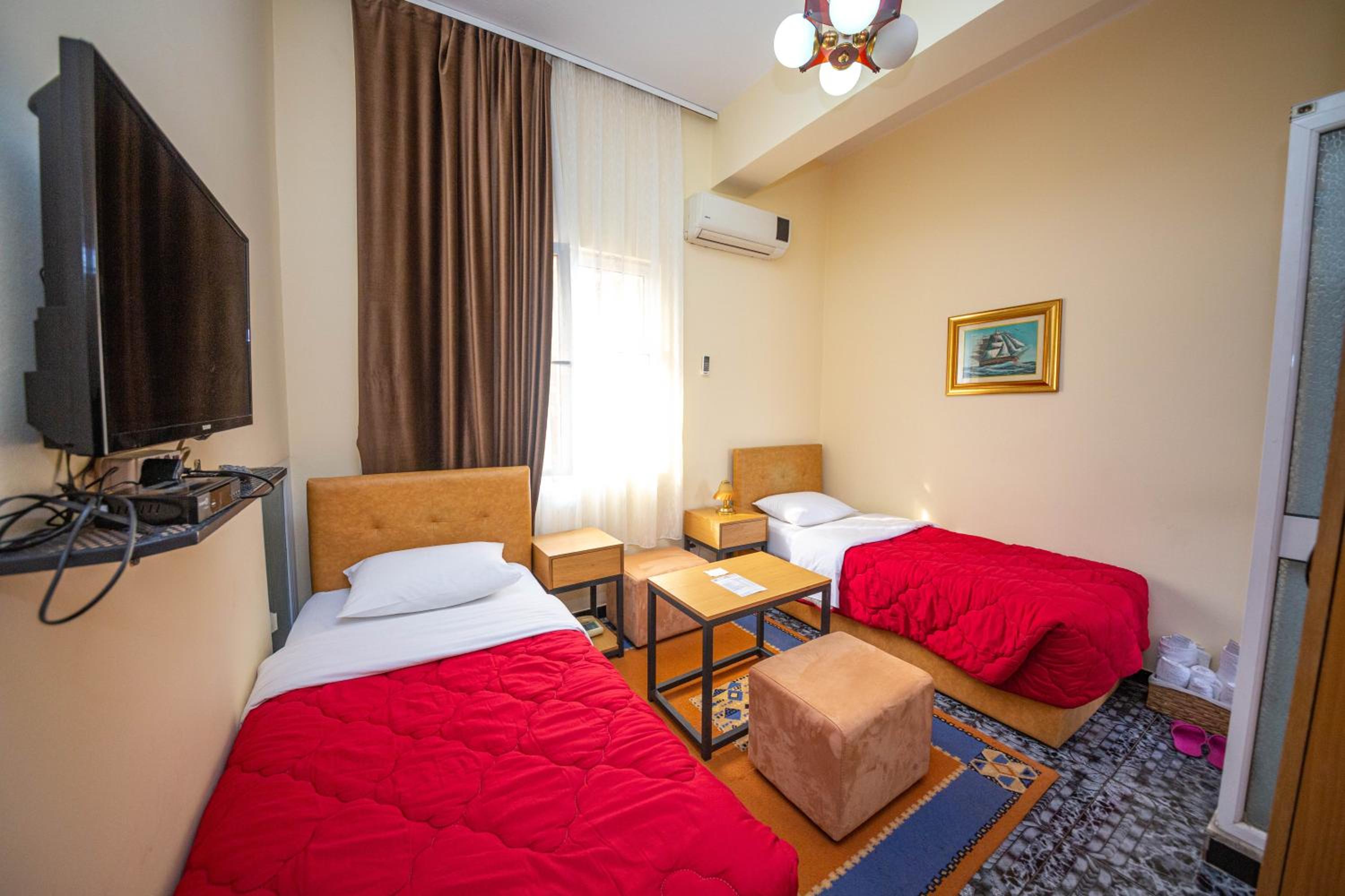 Standard Twin Room with Free Wi-Fi