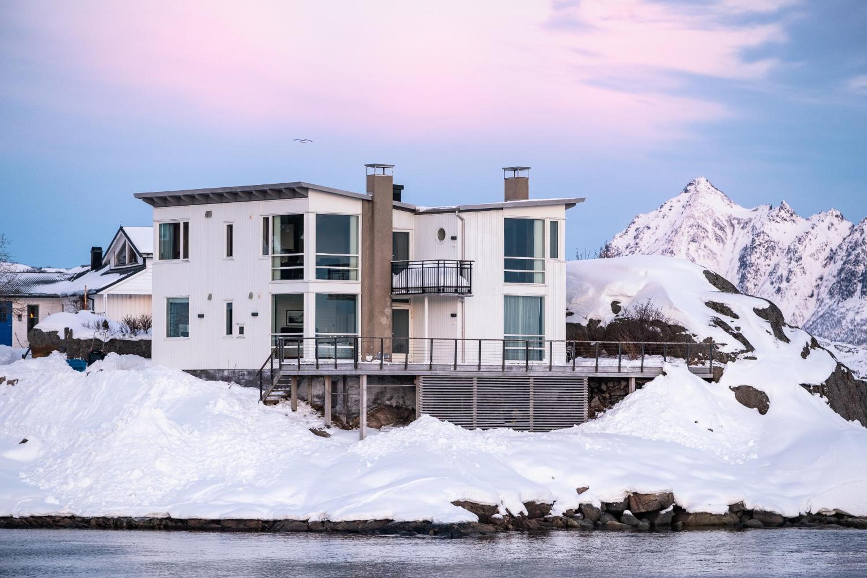 Apartment with Sea View - Photo 1