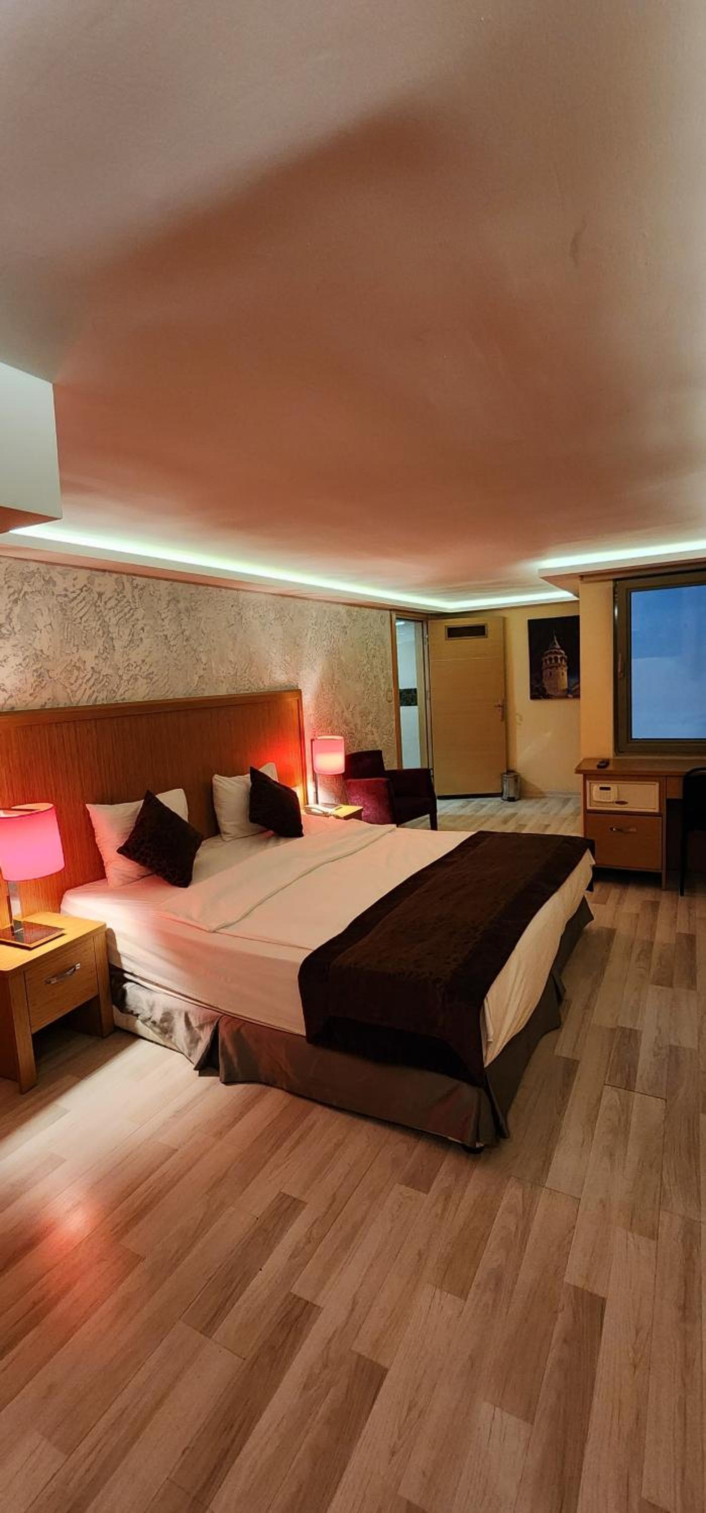 Budget Double Room photo 1
