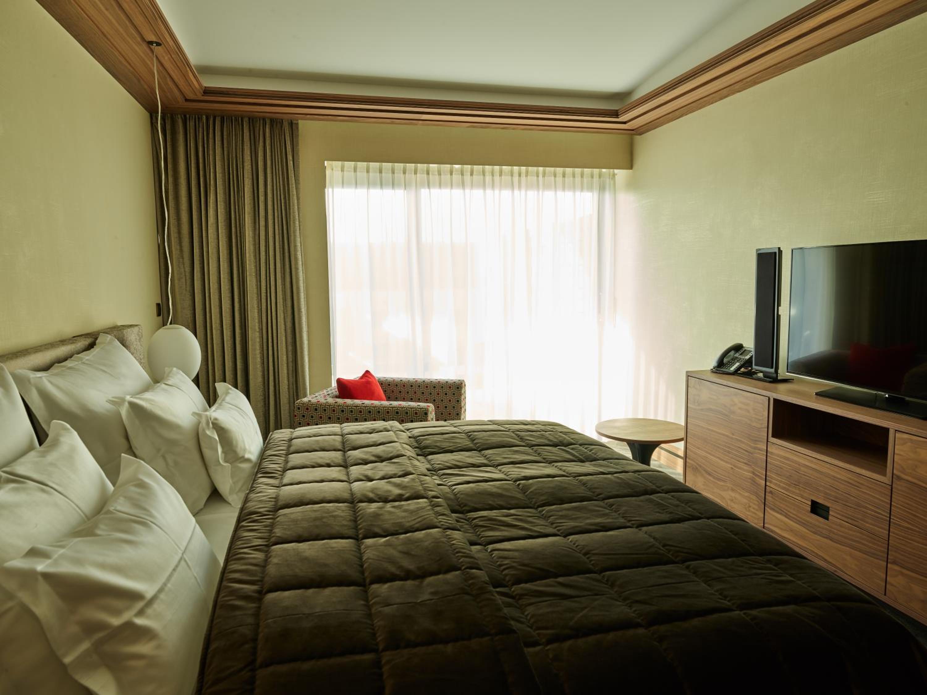 Studio Suite - facility entries all inclusive