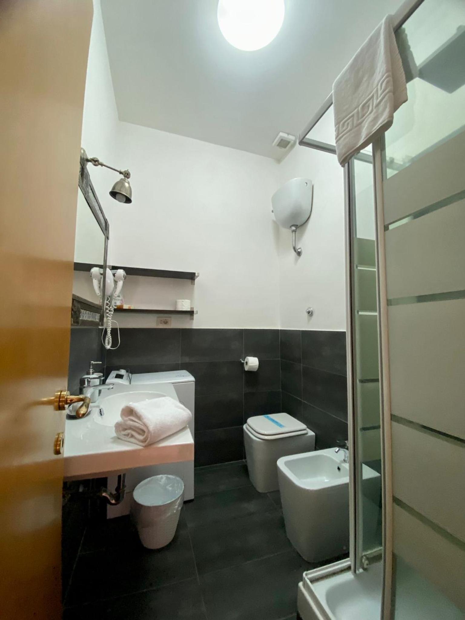 Two-Bedroom House photo 3
