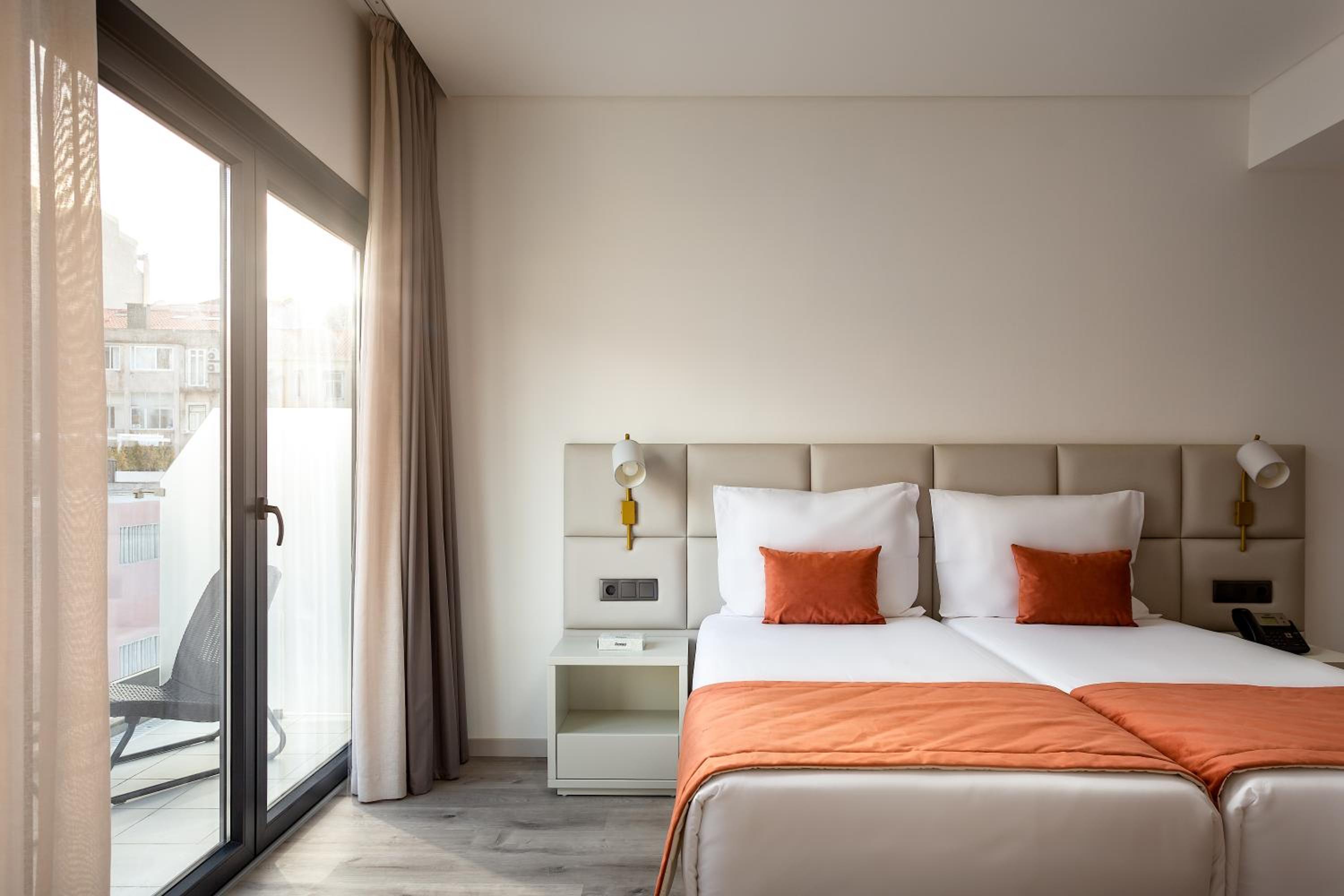 Twin Room with Balcony photo 2