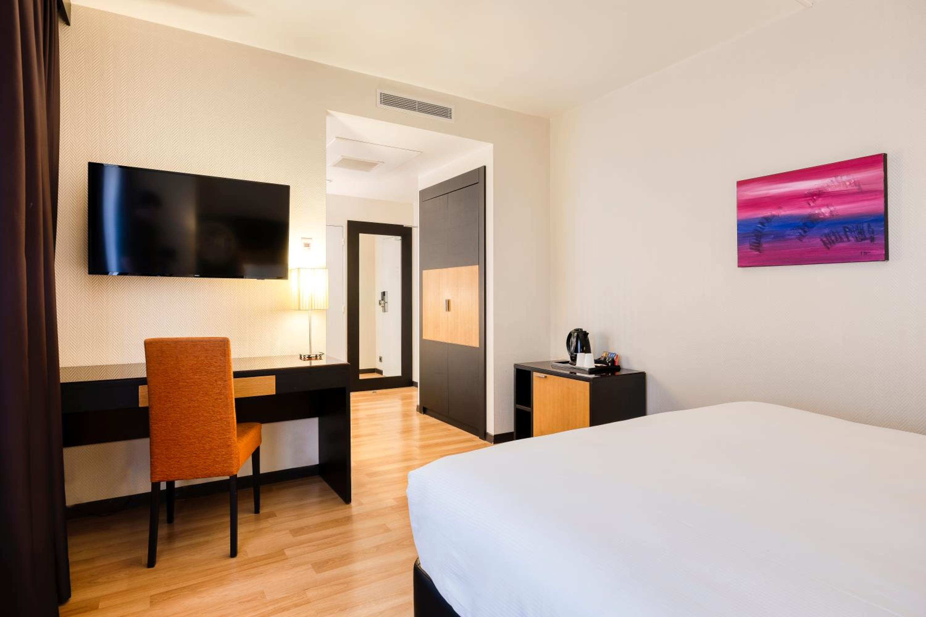 Standard Triple Room - Photo 3