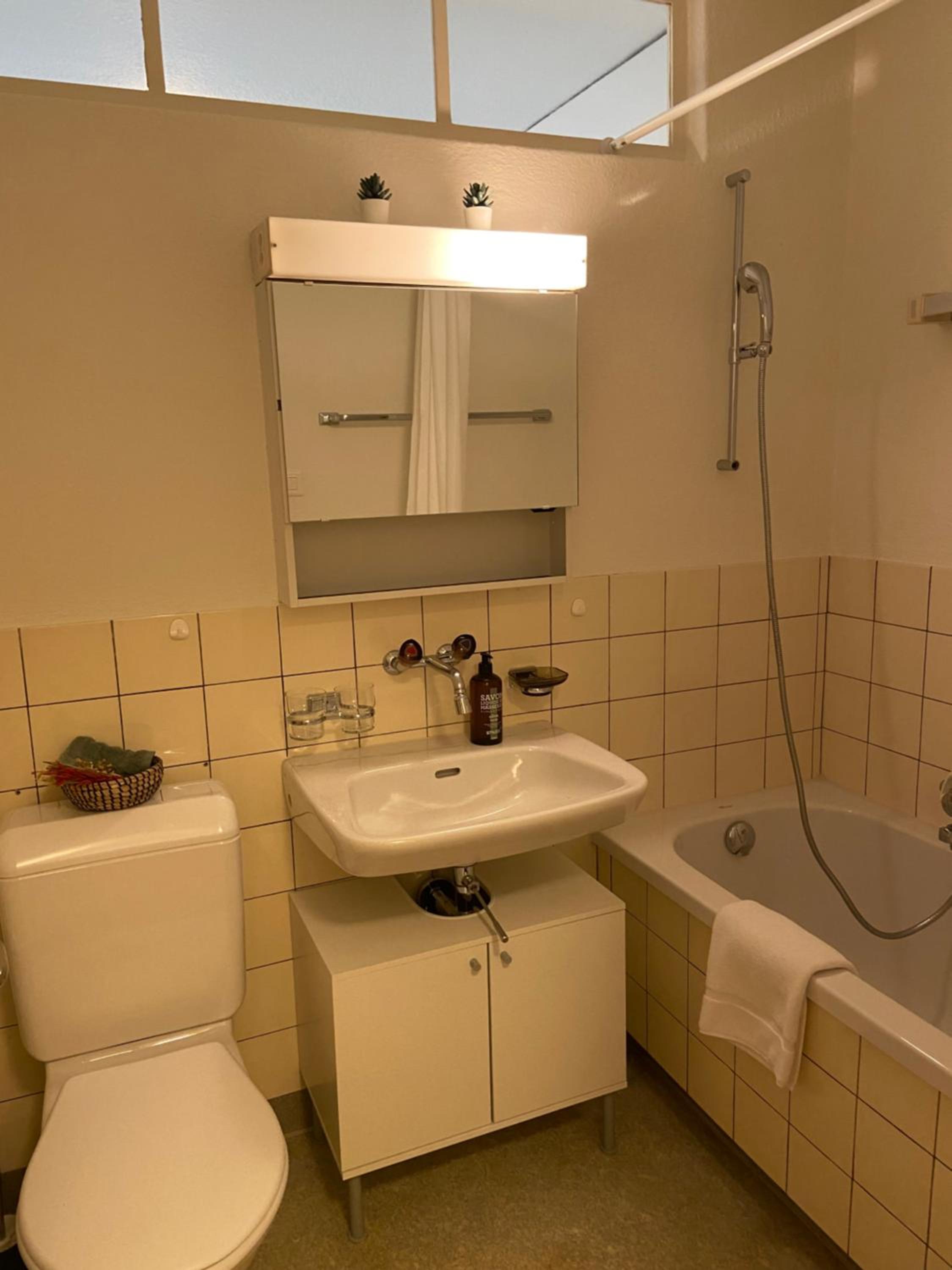 Two-Bedroom Apartment - Photo 13