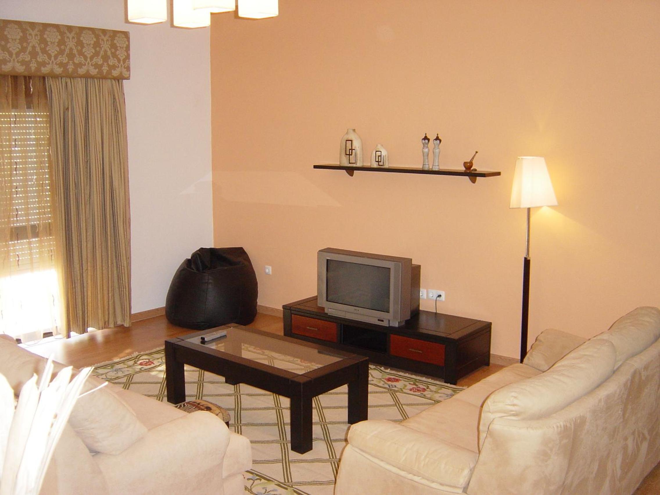 Four-Bedroom House photo 1