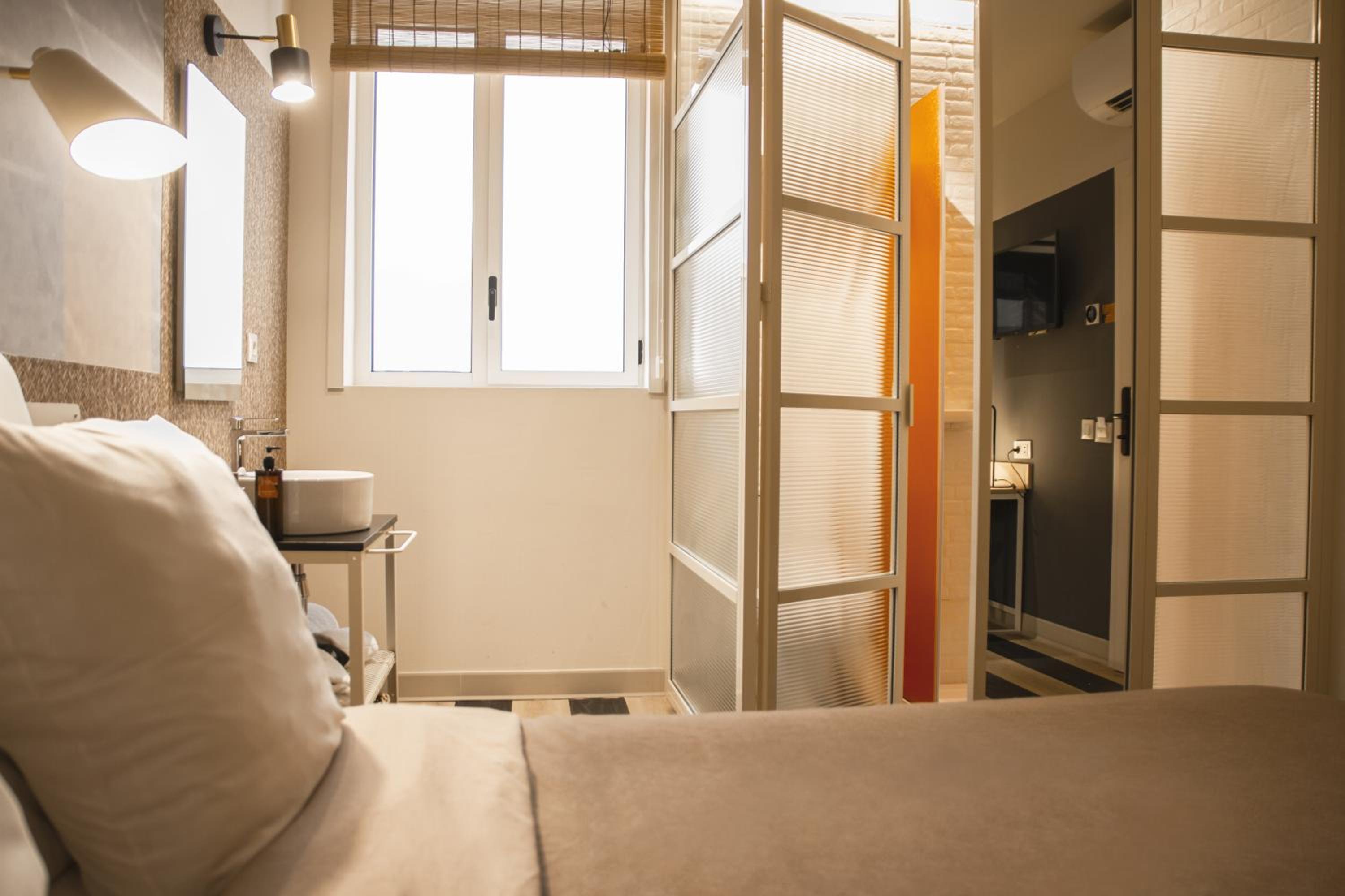 Superior Double Room - Photo 3
