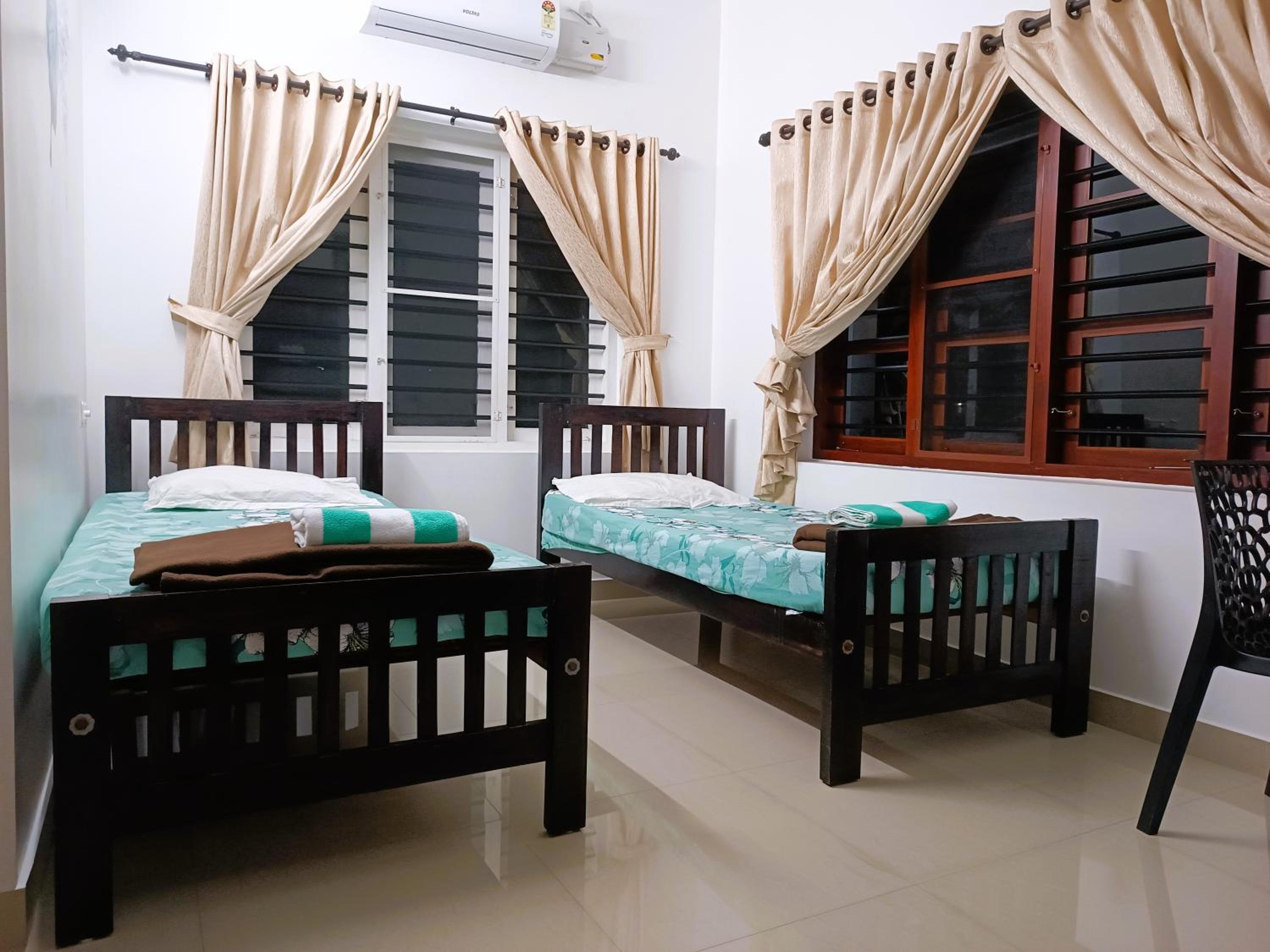 Double Room with Private Bathroom photo 1