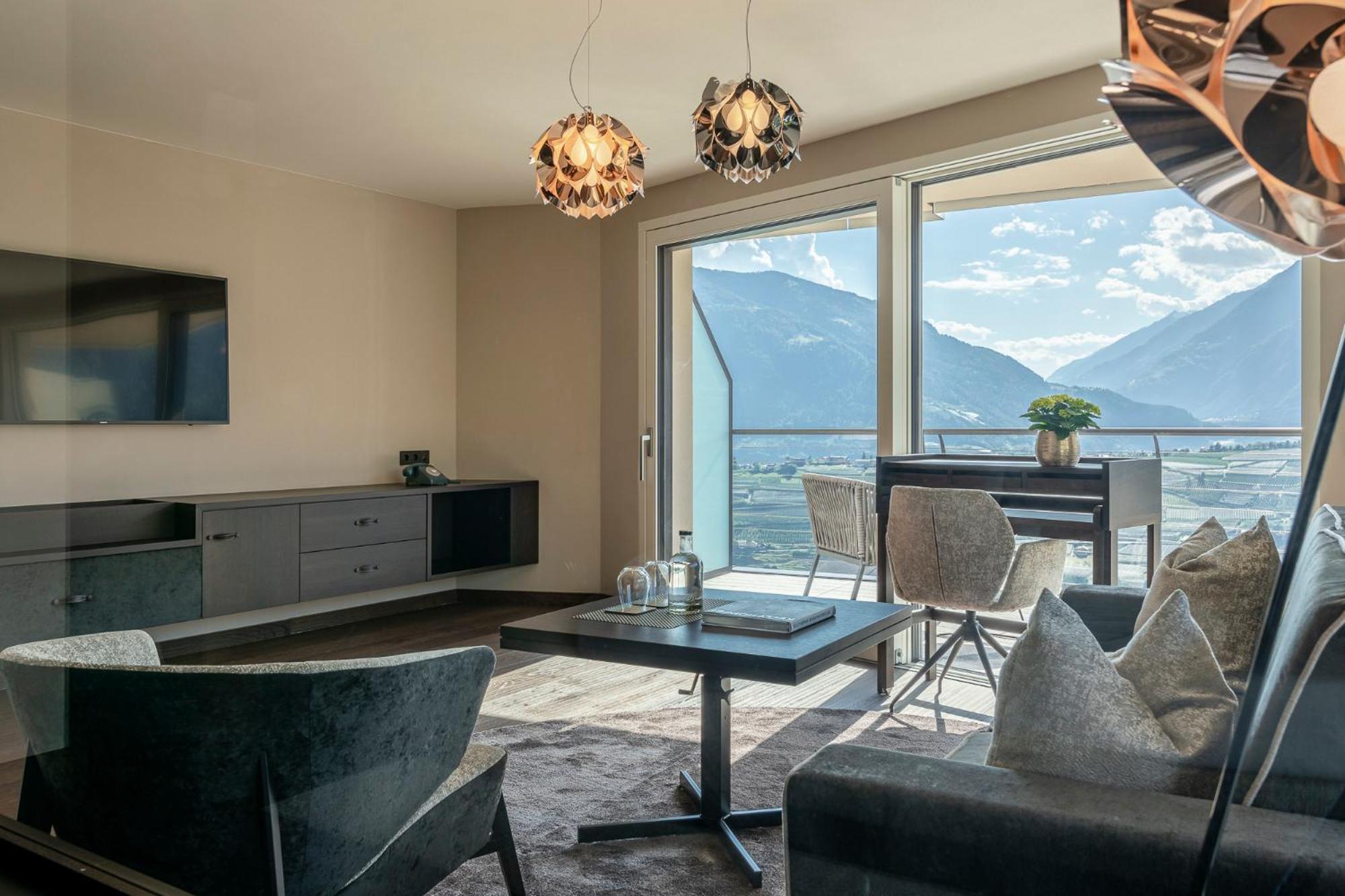 Panorama-Suite DELUXE with Infrarot-Sauna & Balcony