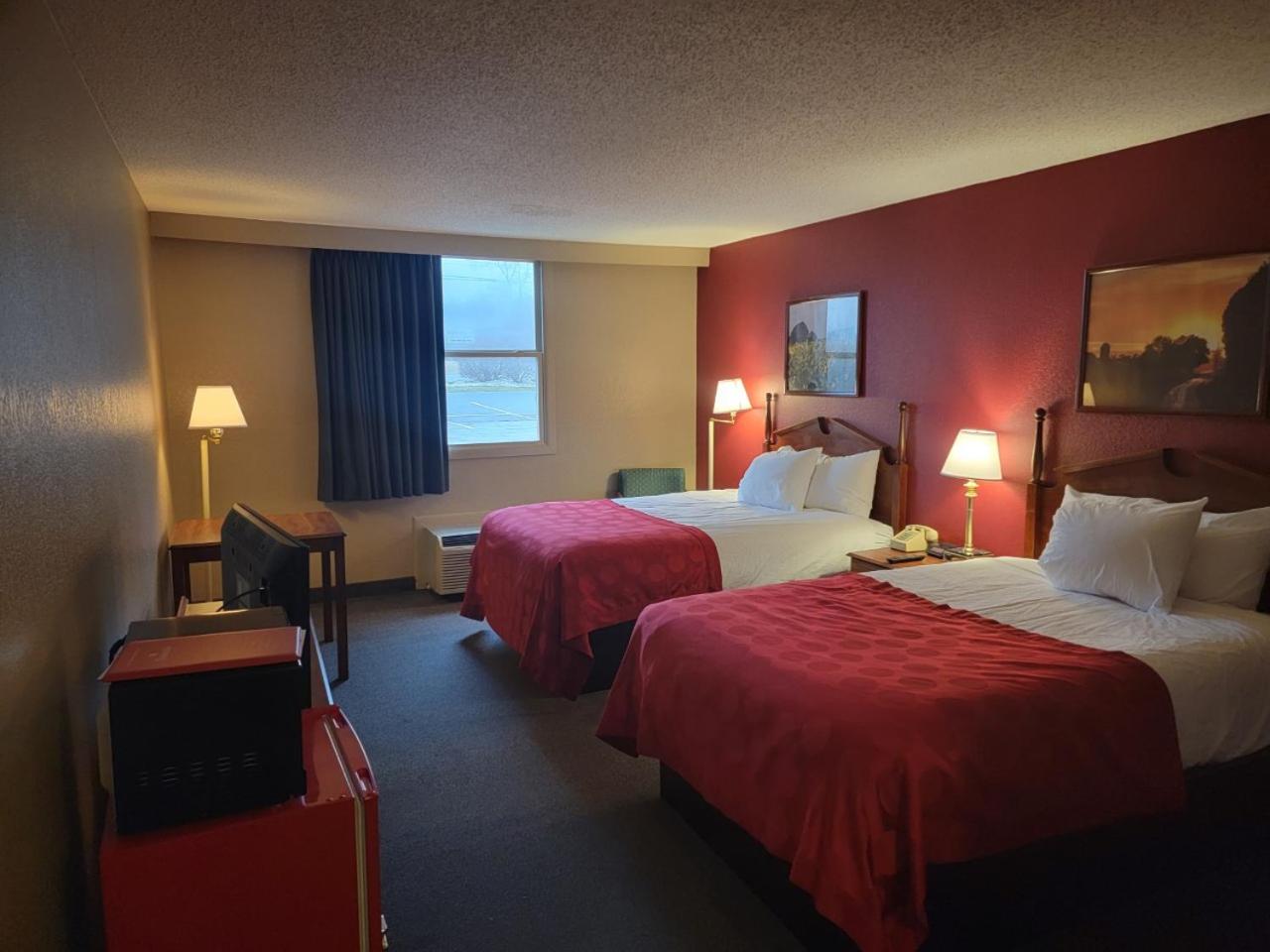 4 Double Beds, Mobility Accessible Adjoining Suite, Non-Smoking photo 1