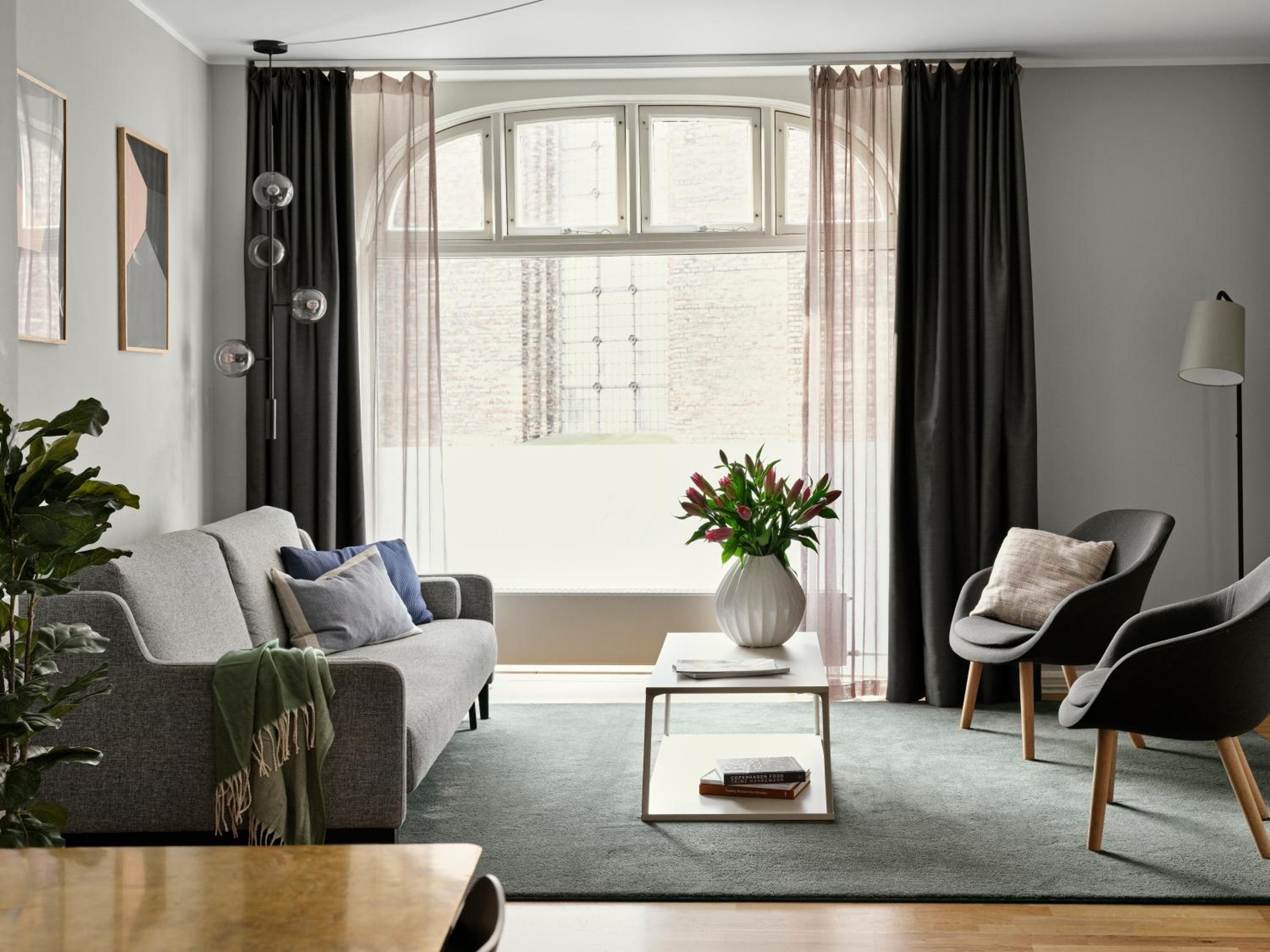 Three-Bedroom Apartment - Photo 12